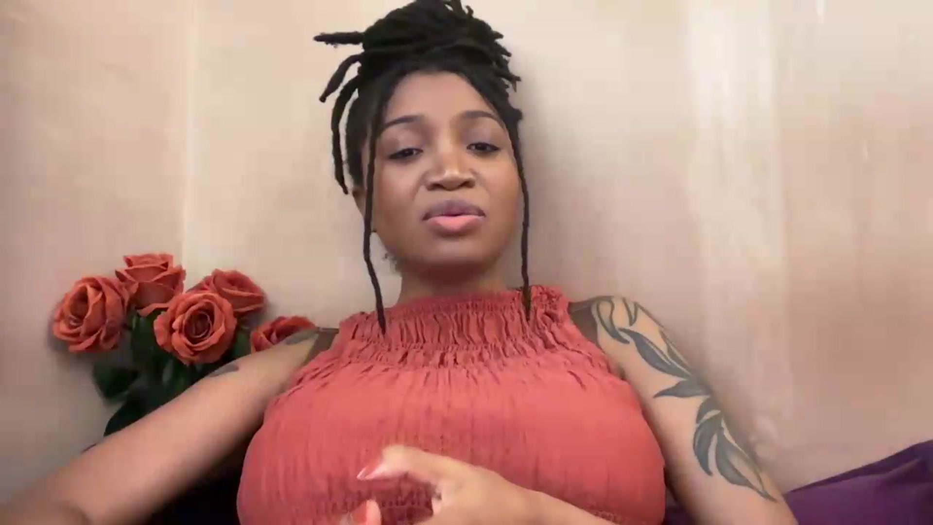 Gallery image thumbnail from EchidnaHeart's myfreecams stream on, 10/04/2026, 10:07 image 15 of 20
