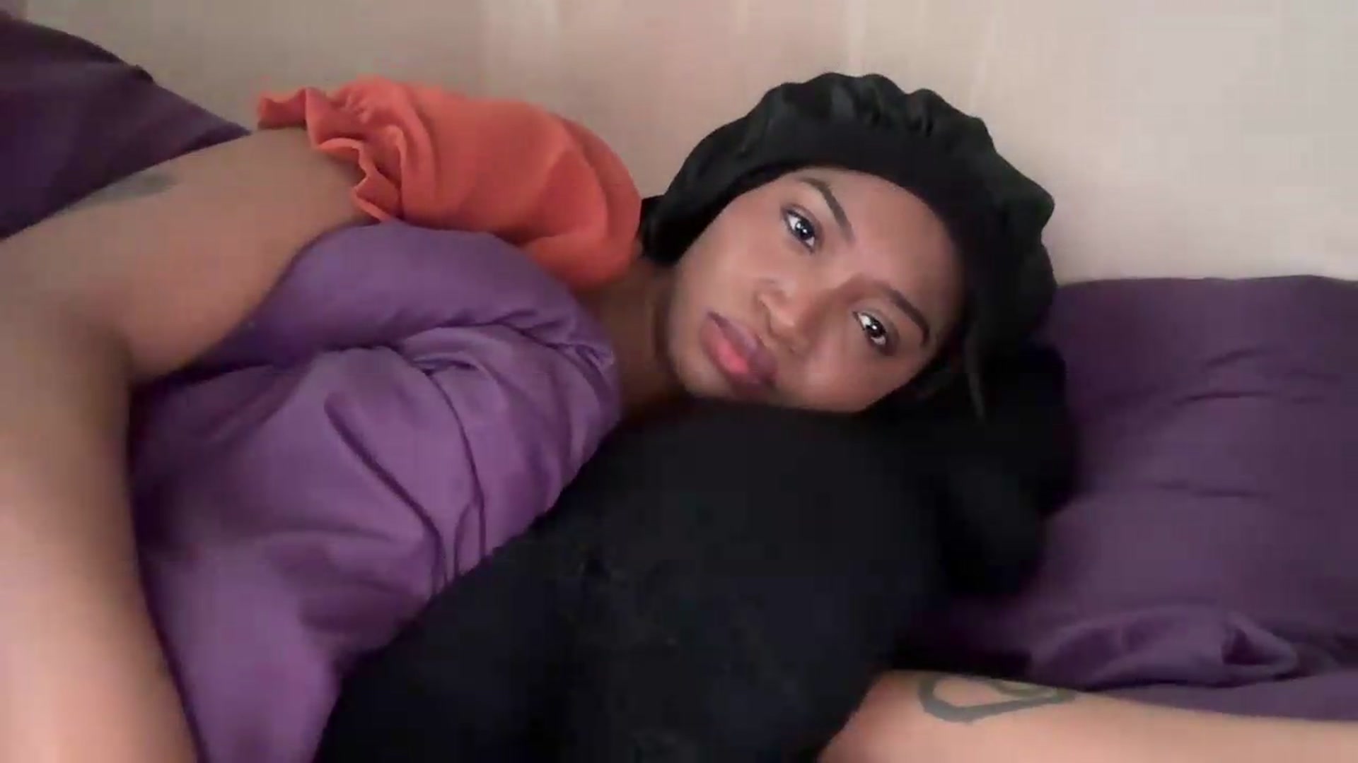 Gallery image thumbnail from EchidnaHeart's myfreecams stream on, 10/05/2026, 16:49 image 2 of 20