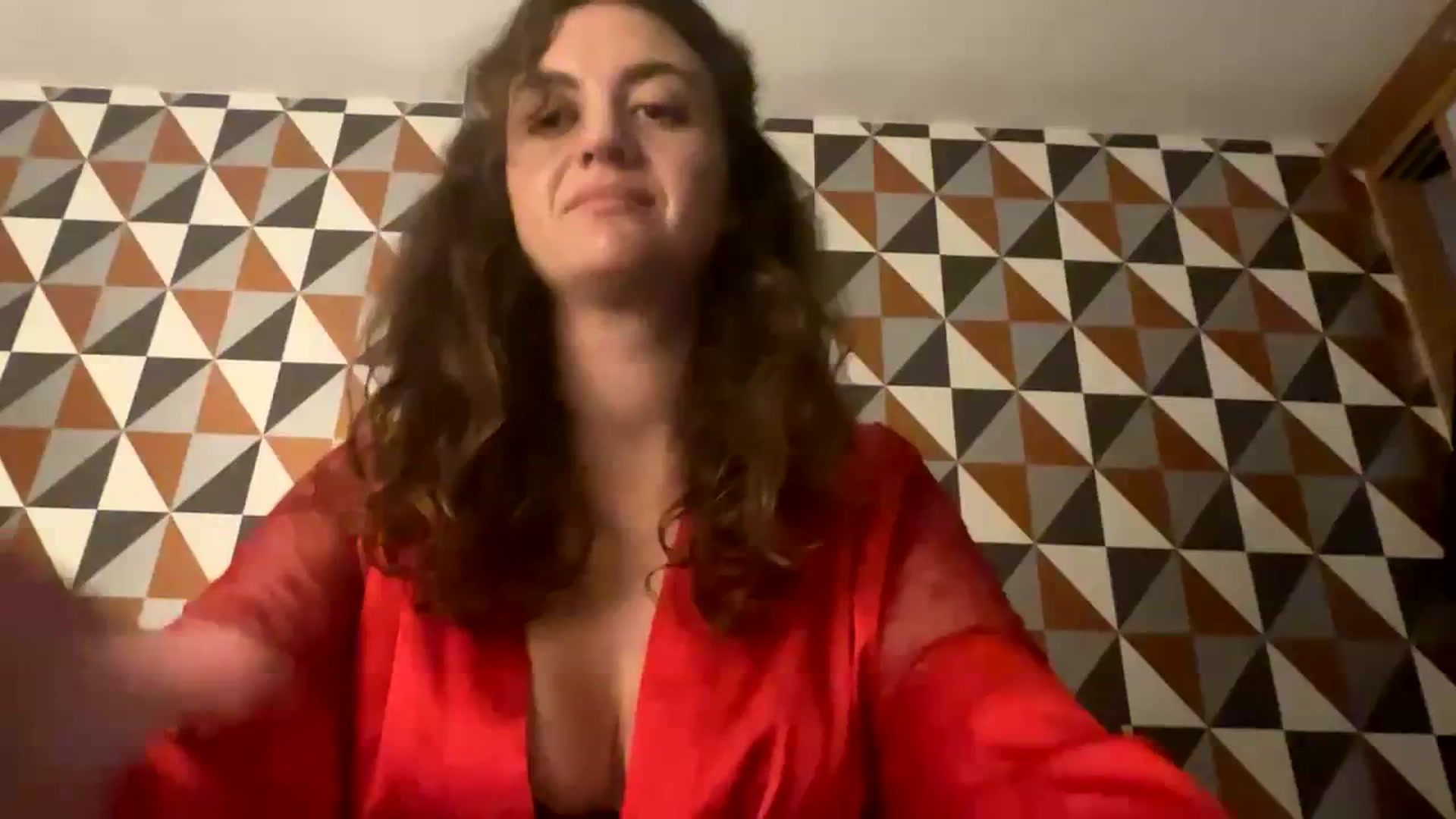 Gallery image thumbnail from Ecjk2209's myfreecams stream on, 10/12/2023, 01:08 image 9 of 20