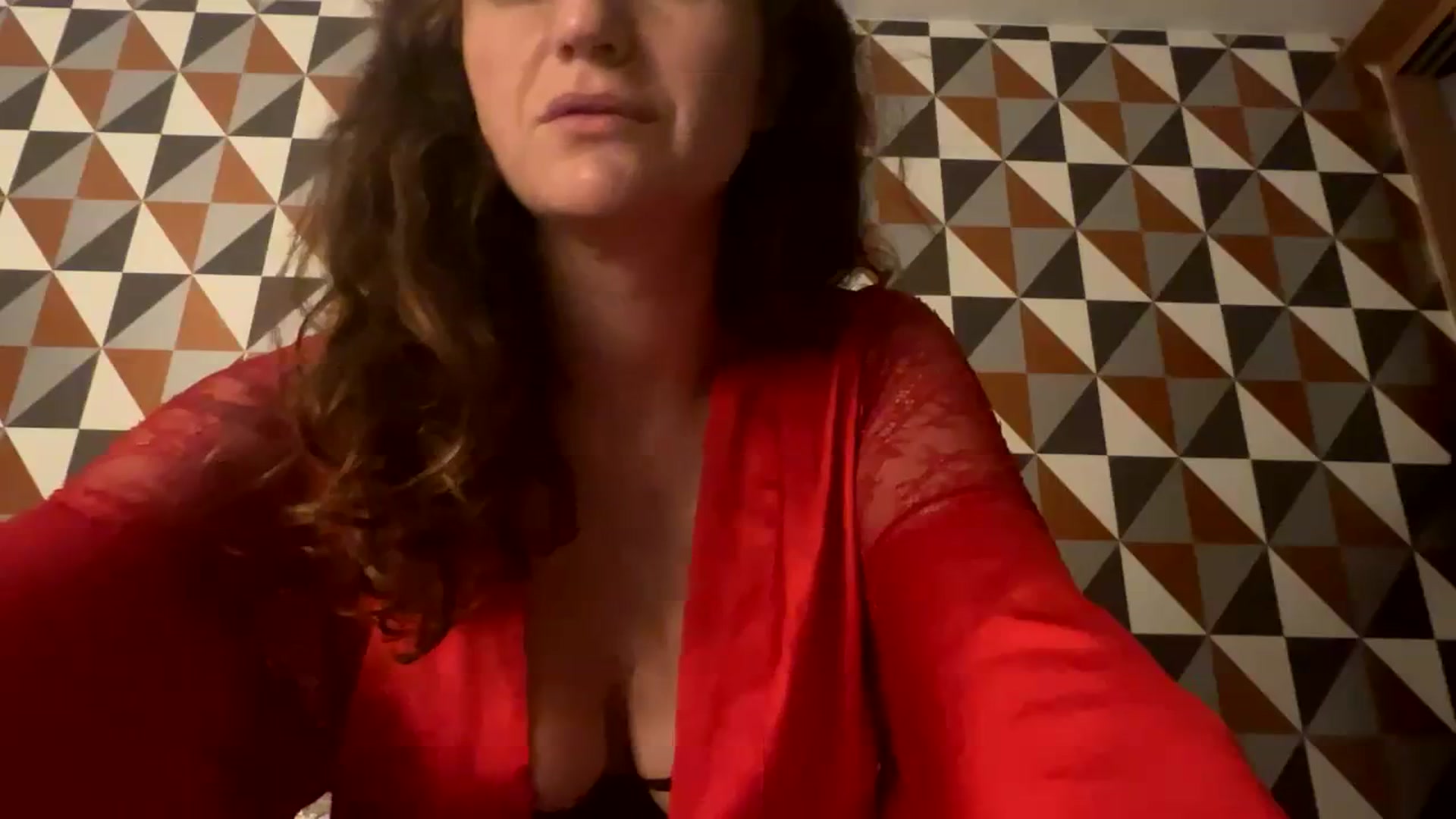 Gallery image thumbnail from Ecjk2209's myfreecams stream on, 10/12/2023, 01:08 image 2 of 20