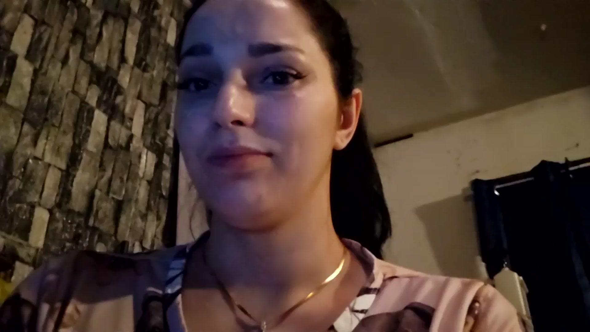 Gallery image thumbnail from Eda_Yildiz's myfreecams stream on, 04/18/2026, 07:35 image 12 of 20