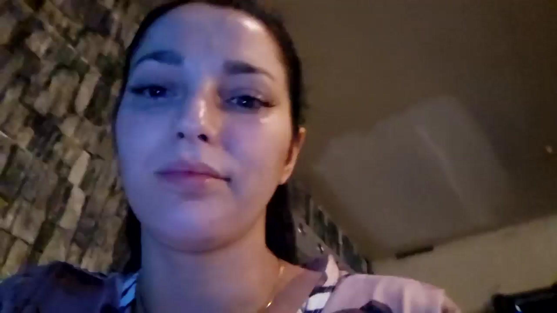 Gallery image thumbnail from Eda_Yildiz's myfreecams stream on, 04/18/2026, 07:35 image 17 of 20