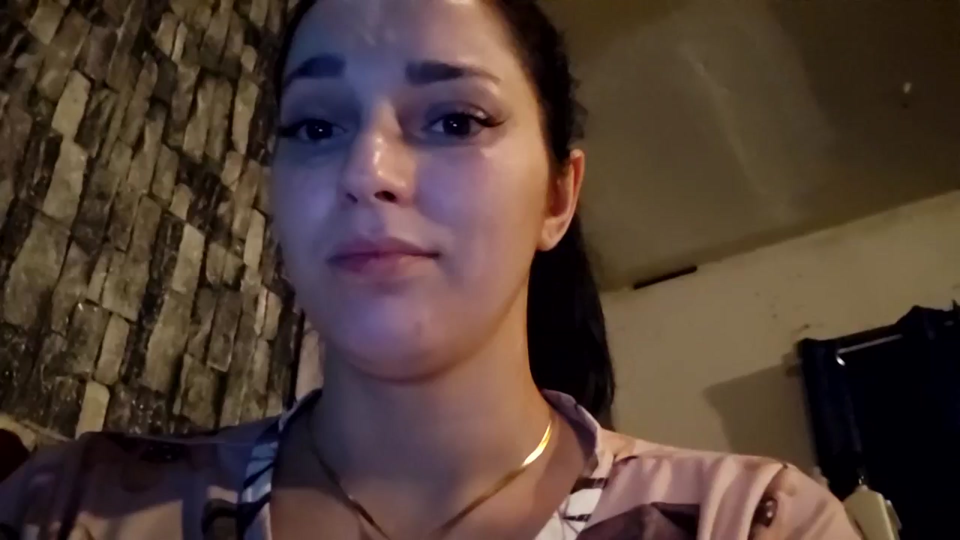 Gallery image thumbnail from Eda_Yildiz's myfreecams stream on, 04/18/2026, 07:35 image 8 of 20