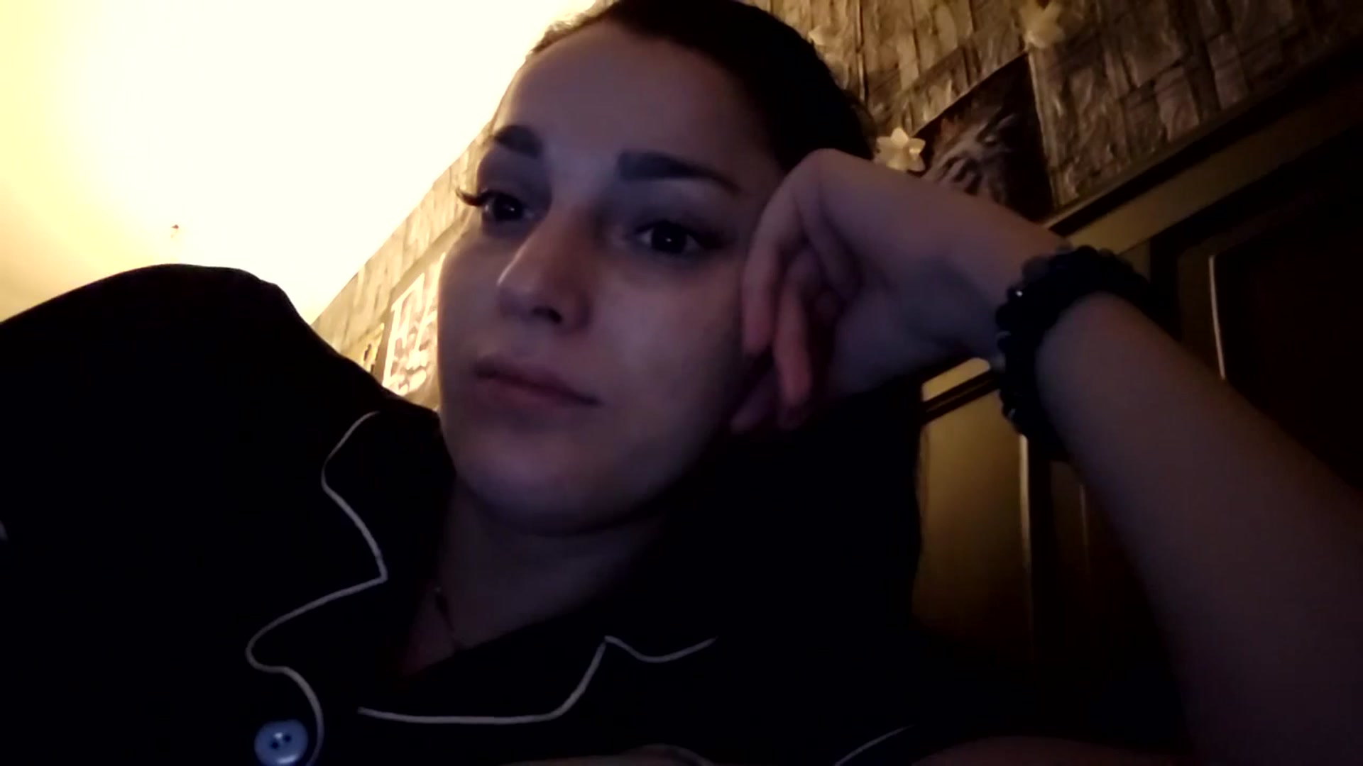 Gallery image thumbnail from Eda_Yildiz's myfreecams stream on, 04/20/2026, 04:24 image 11 of 20