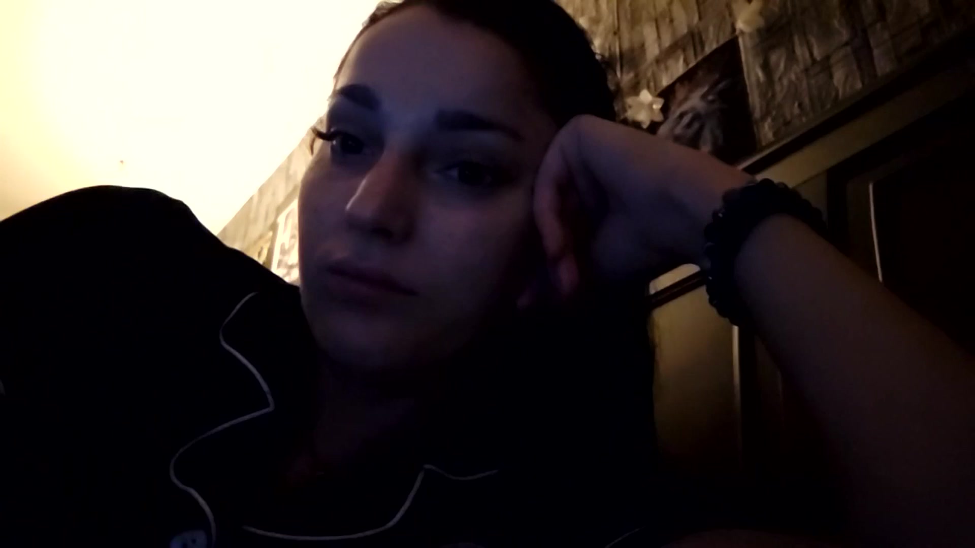 Gallery image thumbnail from Eda_Yildiz's myfreecams stream on, 04/20/2026, 04:24 image 13 of 20