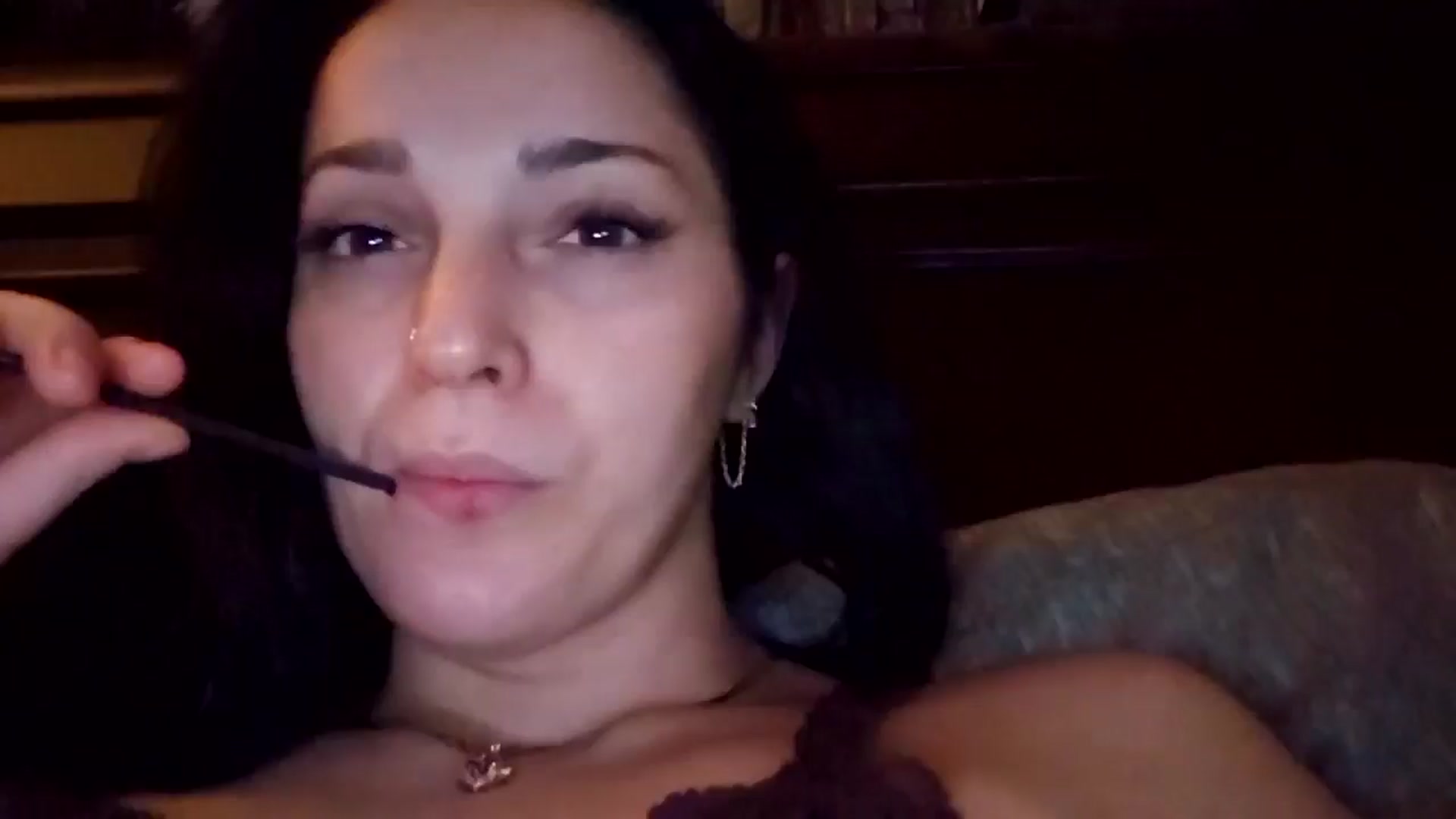 Gallery image thumbnail from Eda_kiss's myfreecams stream on, 05/03/2026, 24:46 image 20 of 20