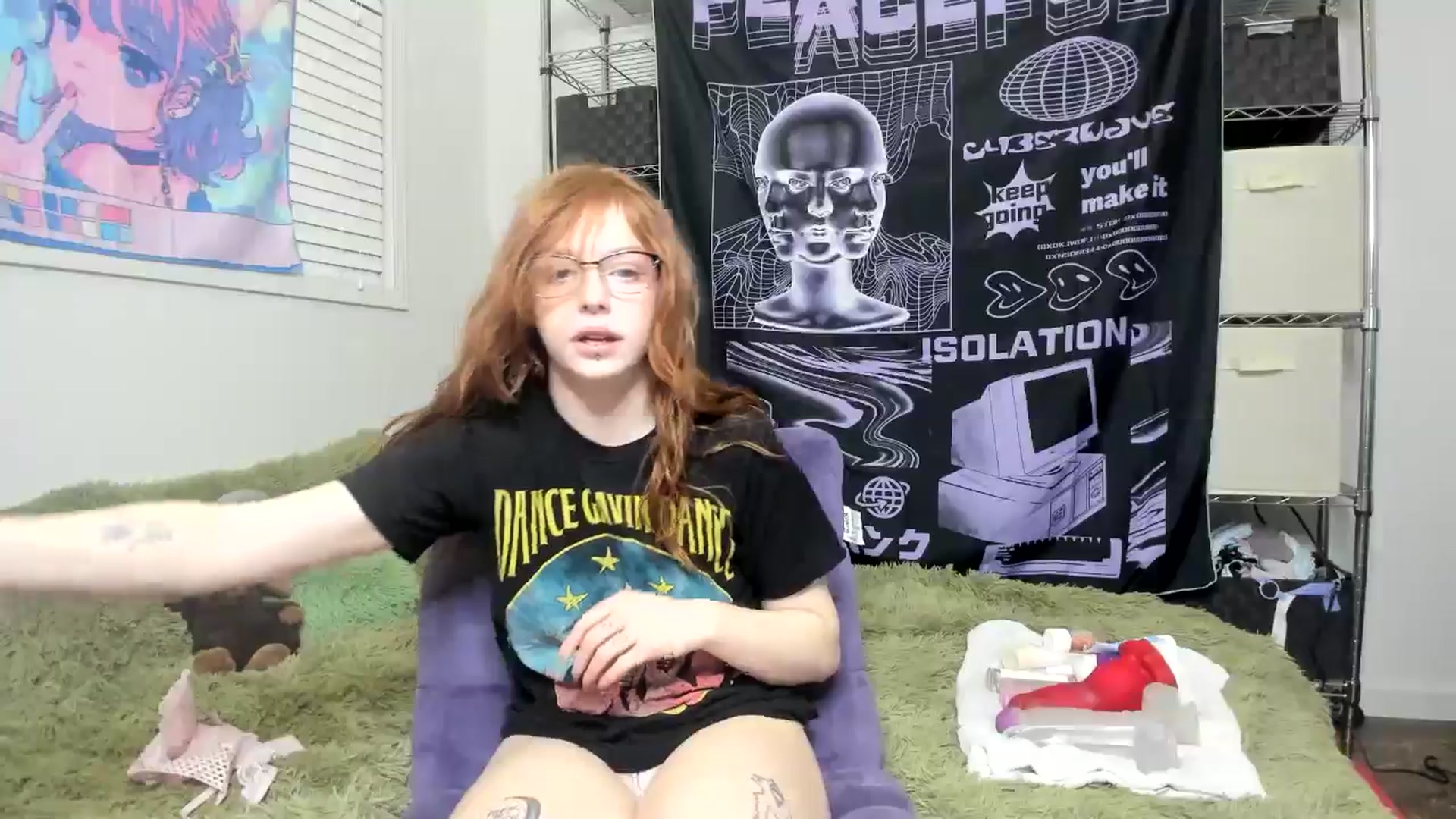 Gallery image thumbnail from EdenApple's myfreecams stream on, 05/20/2024, 24:16 image 14 of 20