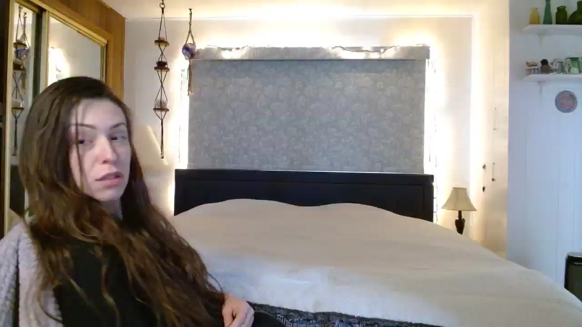 Gallery image thumbnail from EdenSalt's myfreecams stream on, 04/01/2024, 17:18 image 19 of 20
