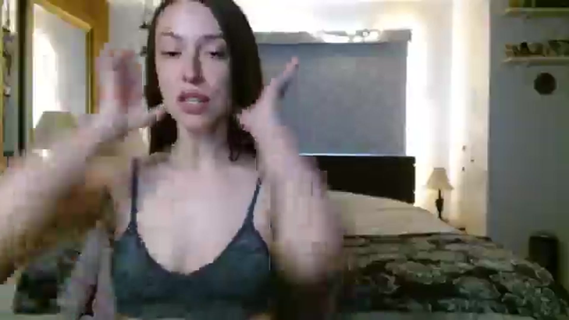 Gallery image thumbnail from EdenSalt's myfreecams stream on, 04/15/2024, 18:24 image 4 of 20