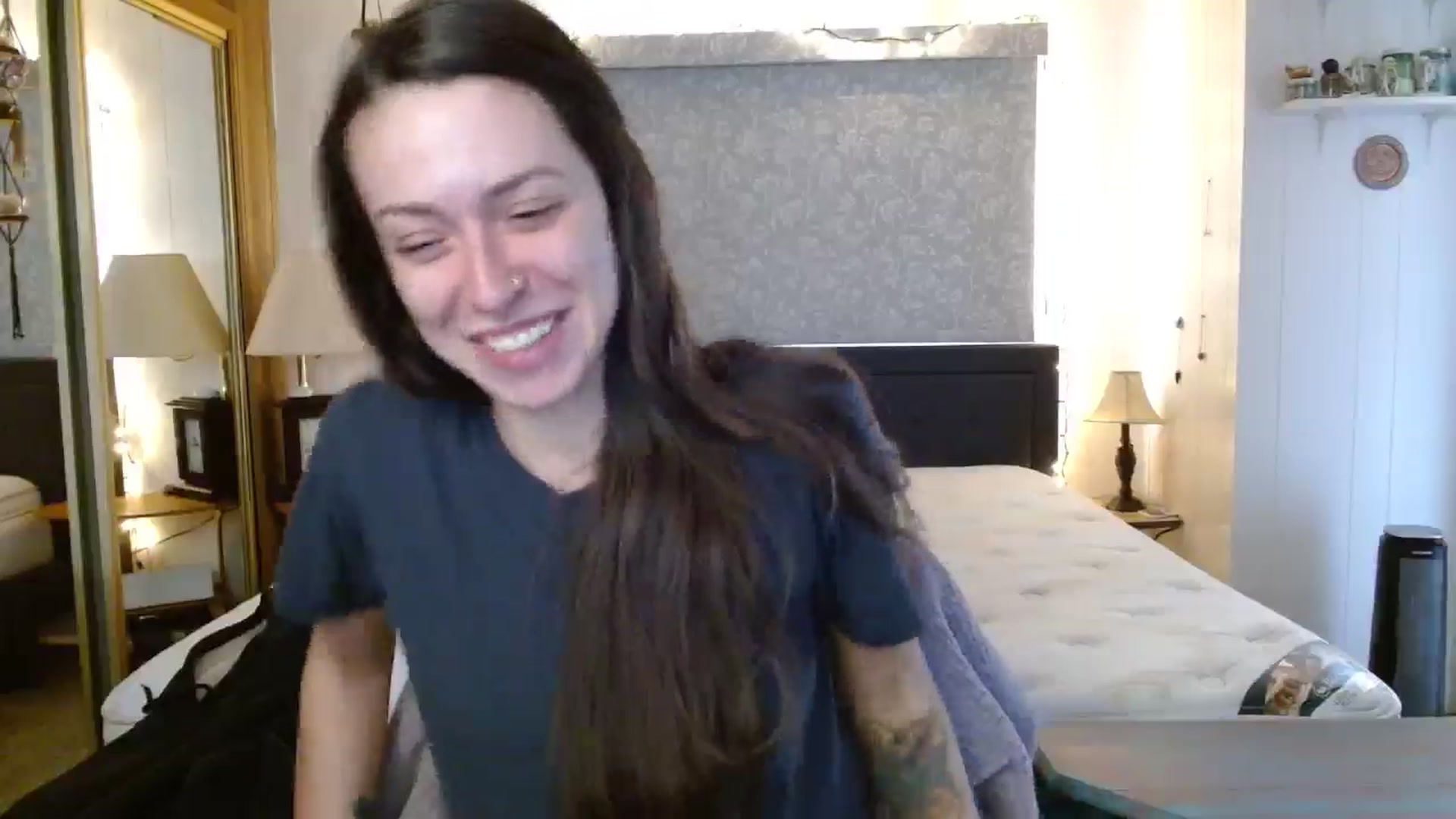 Gallery image thumbnail from EdenSalt's myfreecams stream on, 05/06/2024, 20:18 image 9 of 20