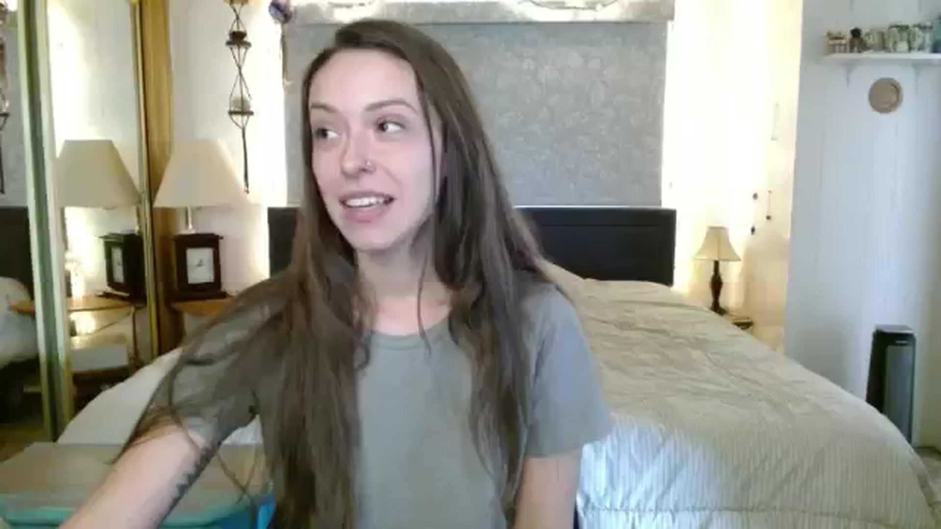 Gallery image thumbnail from EdenSalt's myfreecams stream on, 05/31/2024, 18:33 image 17 of 20