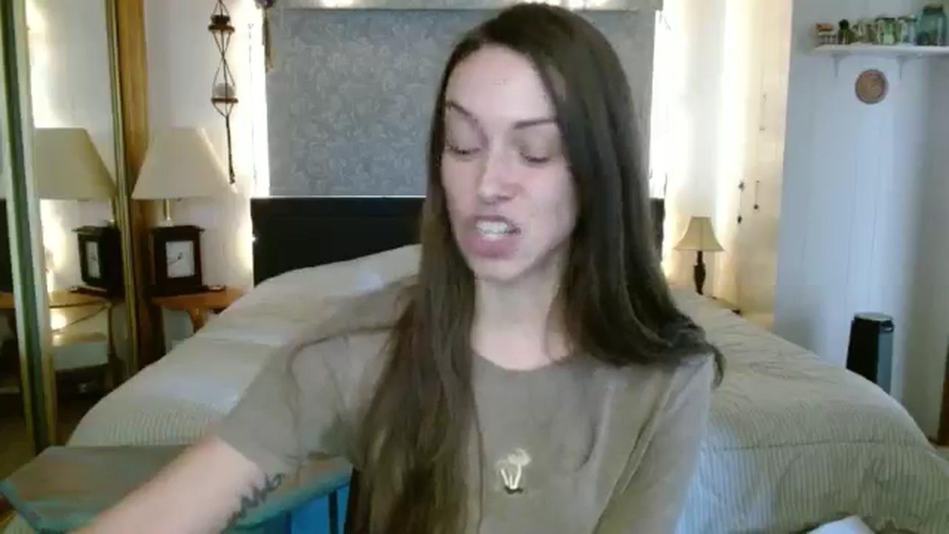 Gallery image thumbnail from EdenSalt's myfreecams stream on, 06/07/2024, 18:46 image 6 of 20