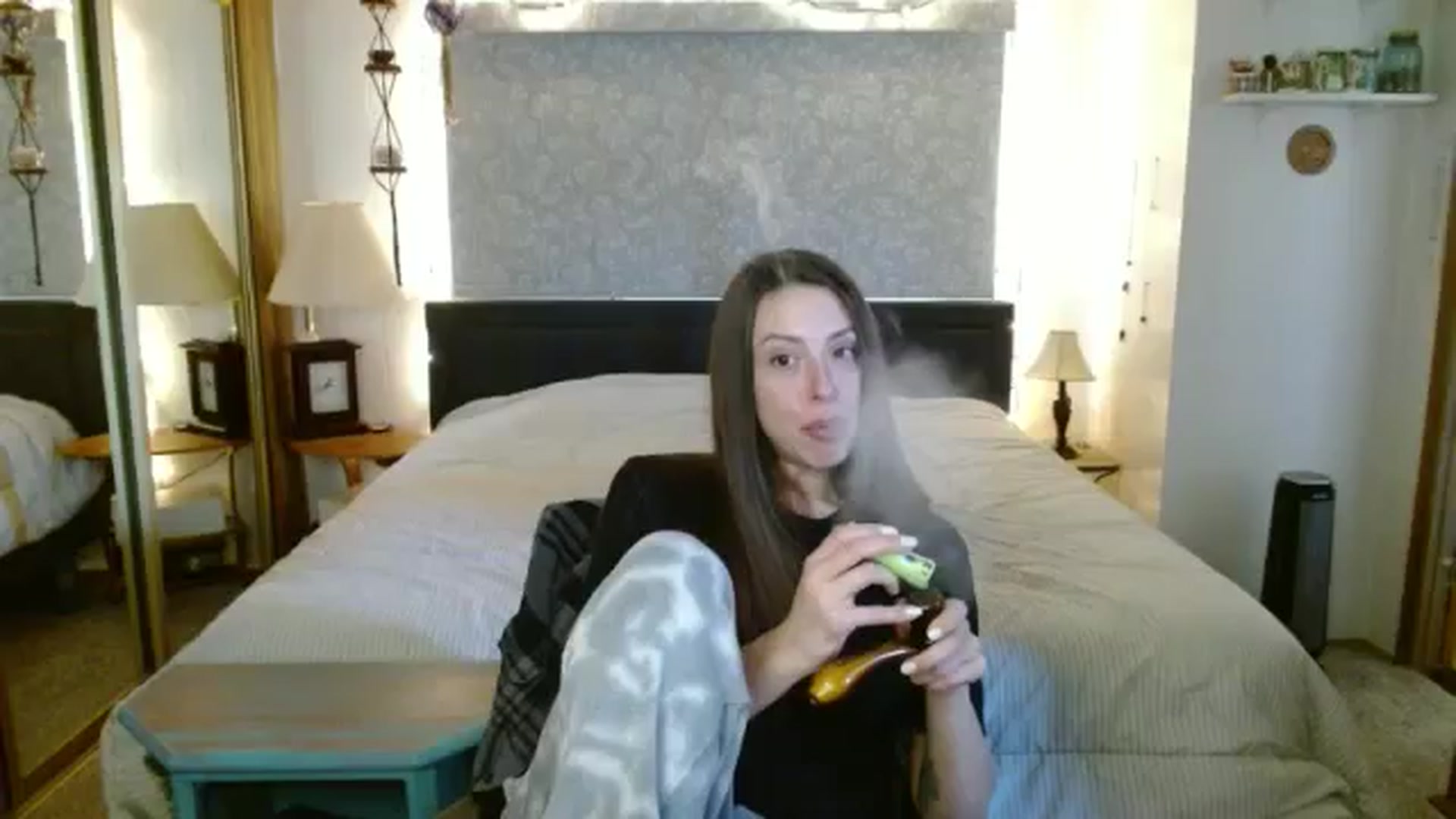 Gallery image thumbnail from EdenSalt's myfreecams stream on, 06/12/2024, 20:43 image 15 of 20