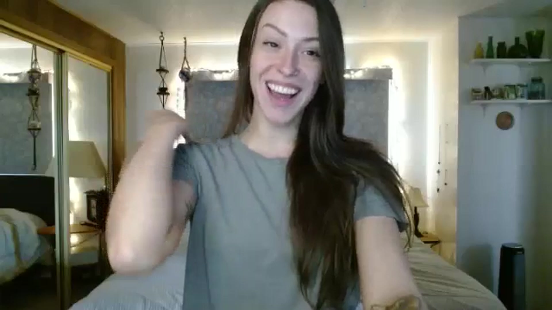 Gallery image thumbnail from EdenSalt's myfreecams stream on, 06/20/2024, 19:02 image 16 of 20