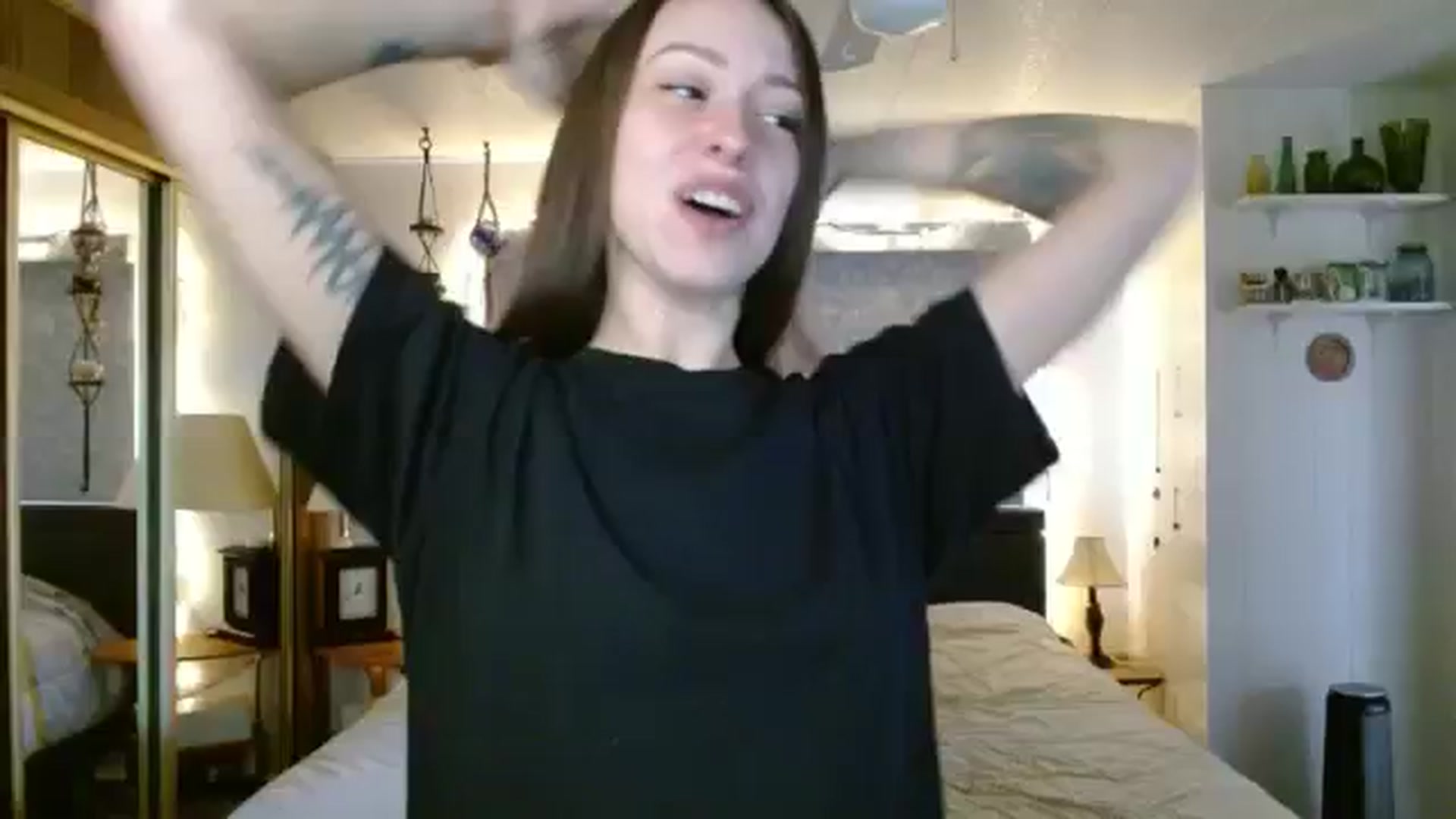 Gallery image thumbnail from EdenSalt's myfreecams stream on, 06/28/2024, 19:41 image 1 of 20