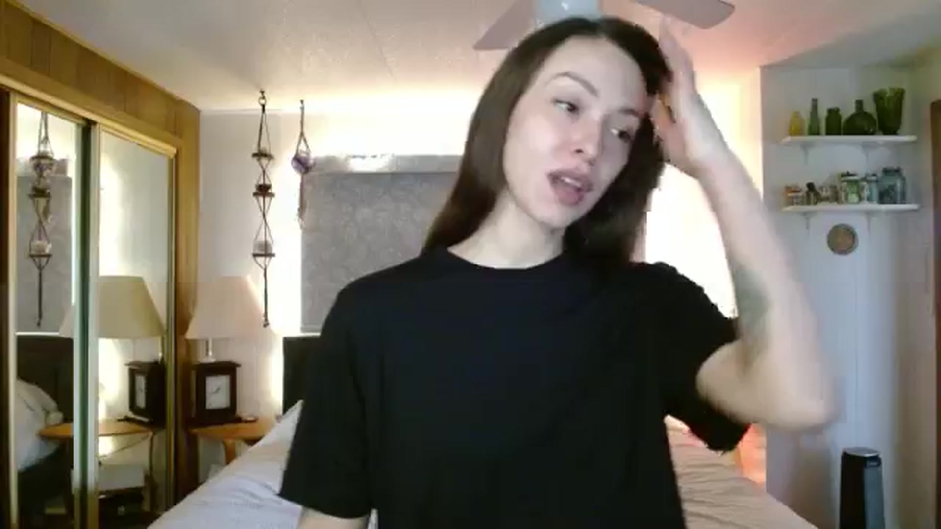 Gallery image thumbnail from EdenSalt's myfreecams stream on, 07/10/2024, 19:48 image 14 of 20