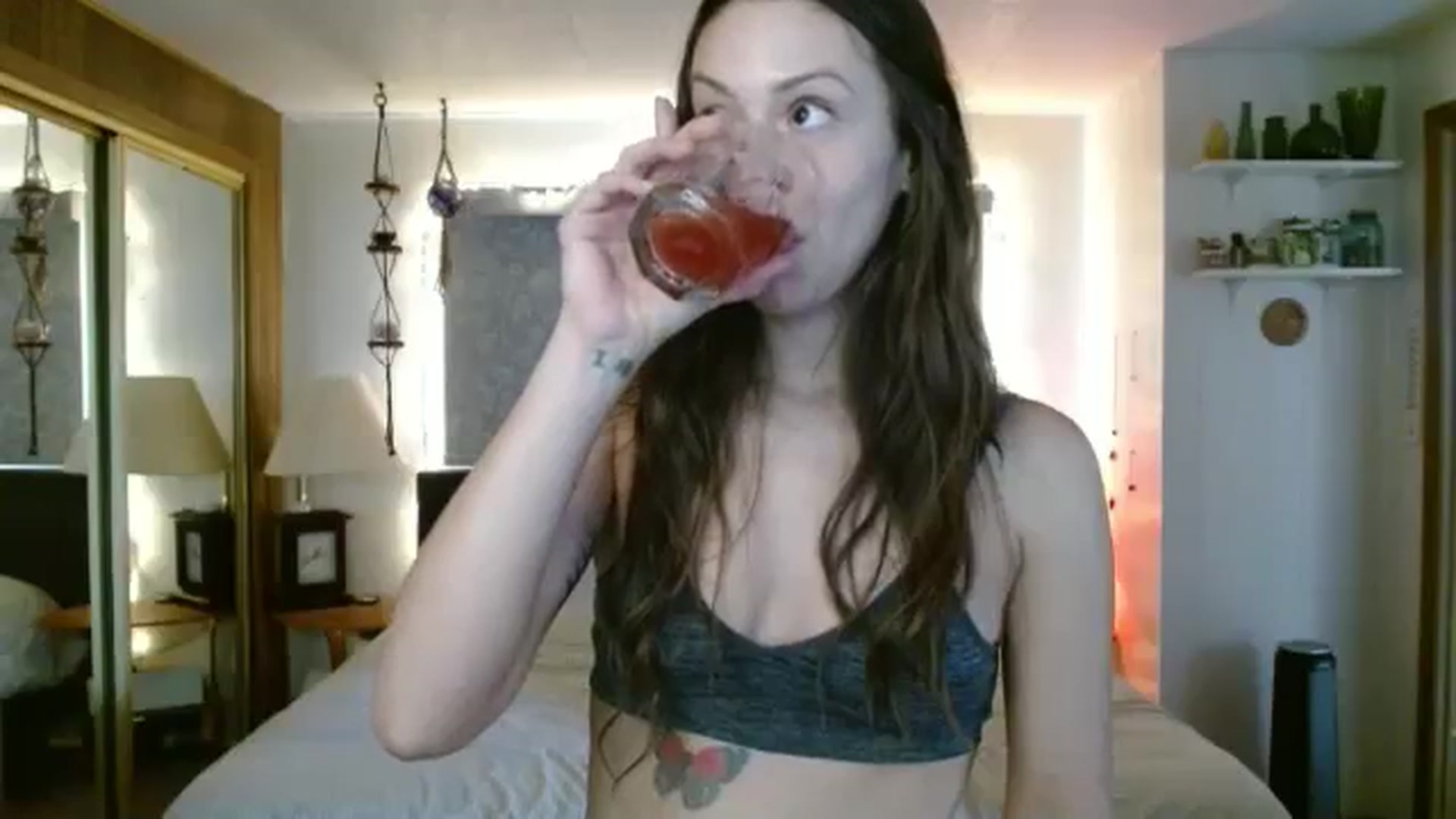 Gallery image thumbnail from EdenSalt's myfreecams stream on, 07/17/2024, 18:47 image 16 of 20