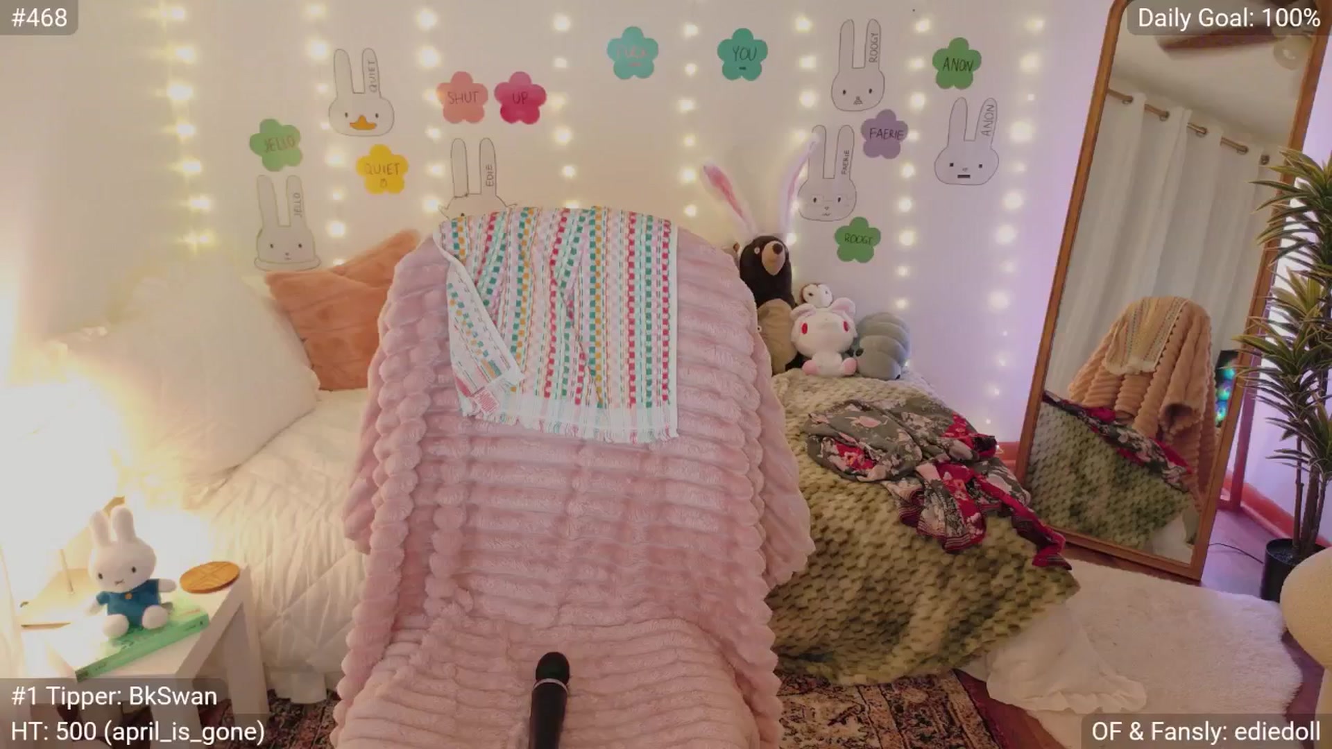 Gallery image thumbnail from EdieDoll's myfreecams stream on, 05/03/2025, 07:17 image 19 of 20