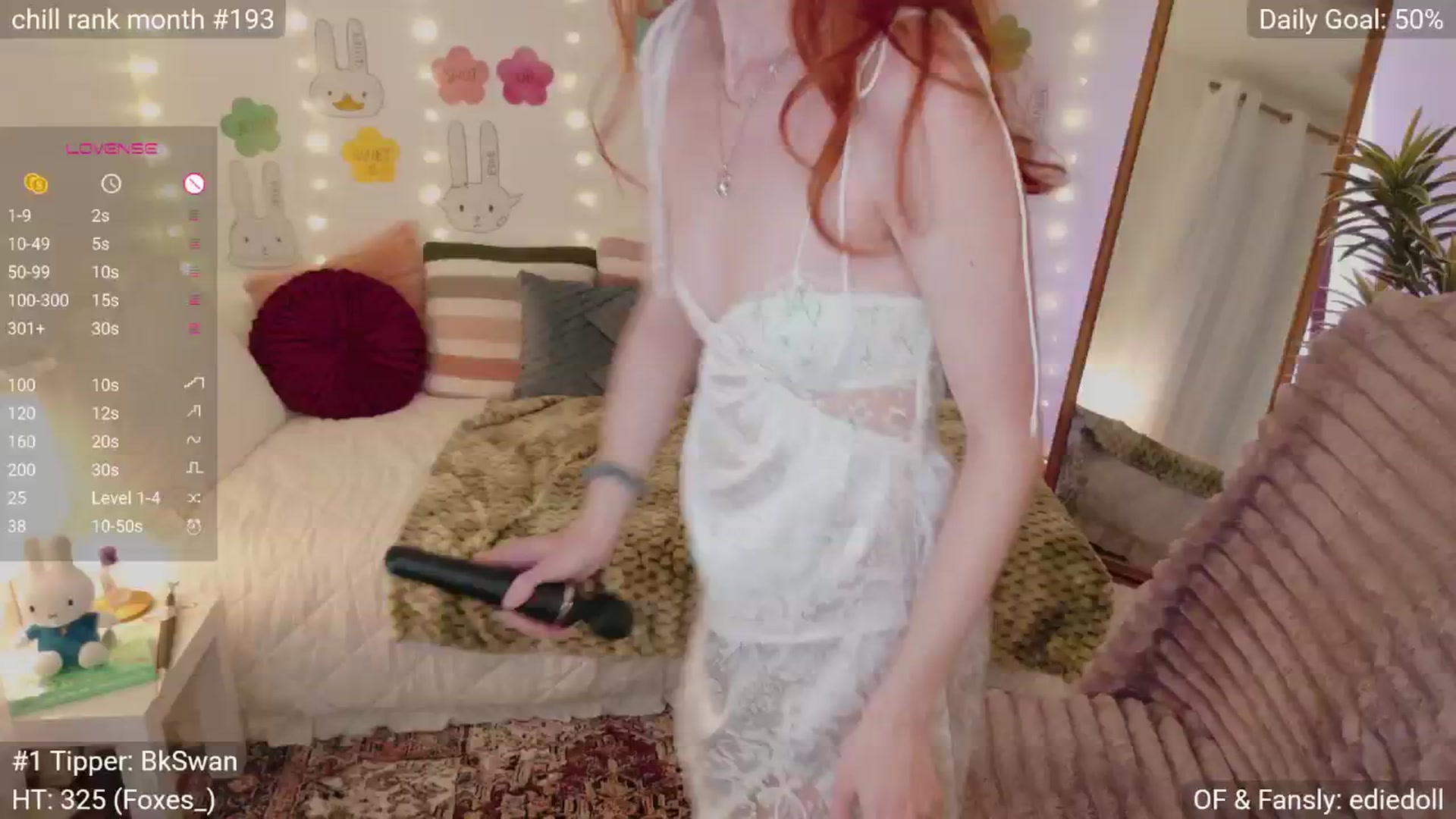 Gallery image thumbnail from EdieDoll's myfreecams stream on, 05/17/2025, 07:03 image 11 of 20