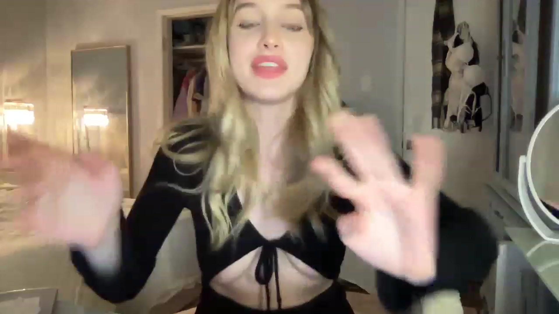 Gallery image thumbnail from EdynFaye's myfreecams stream on, 01/02/2023, 05:13 image 3 of 20
