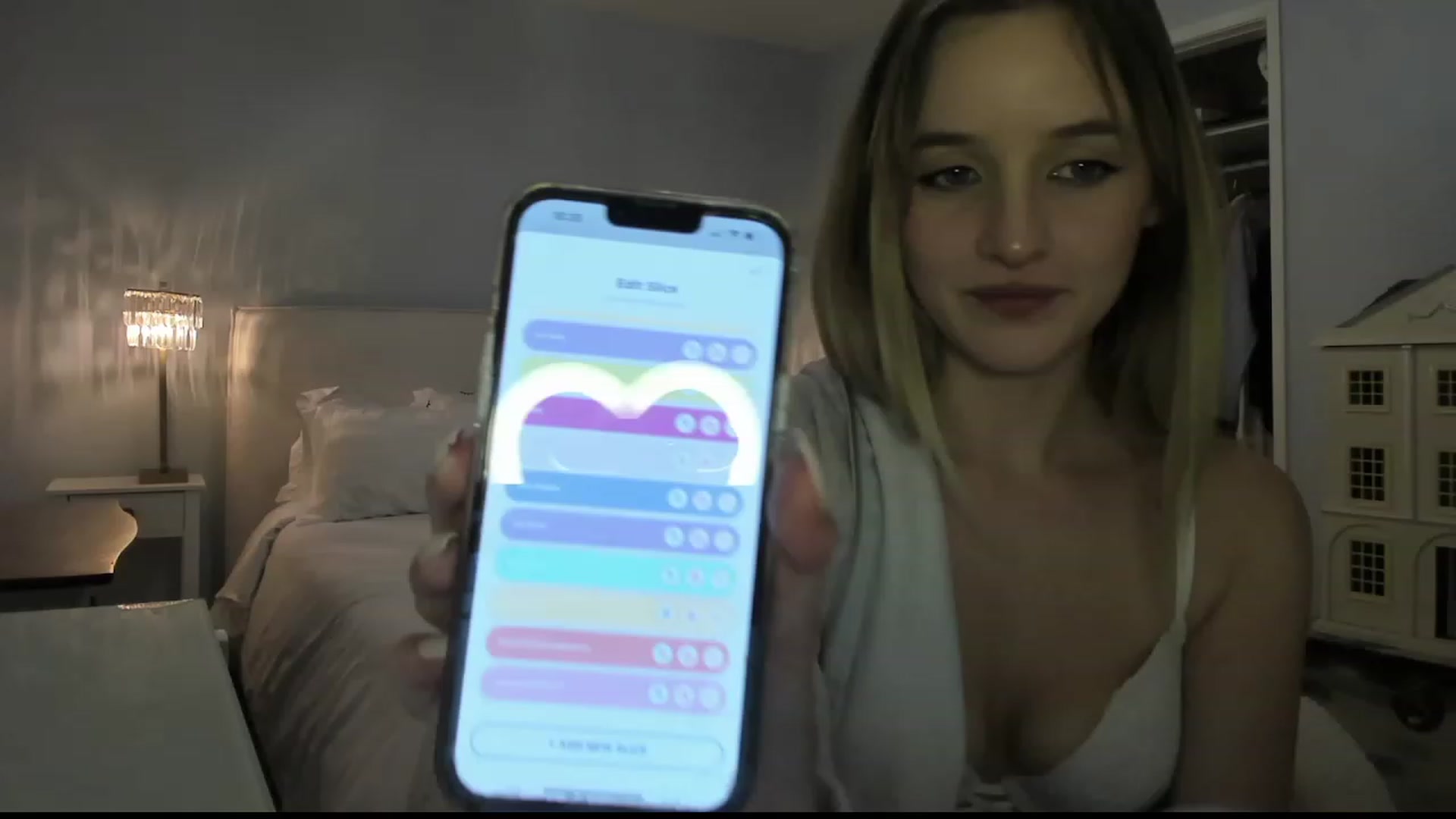 Gallery image thumbnail from EdynFaye's myfreecams stream on, 01/15/2023, 06:49 image 8 of 20