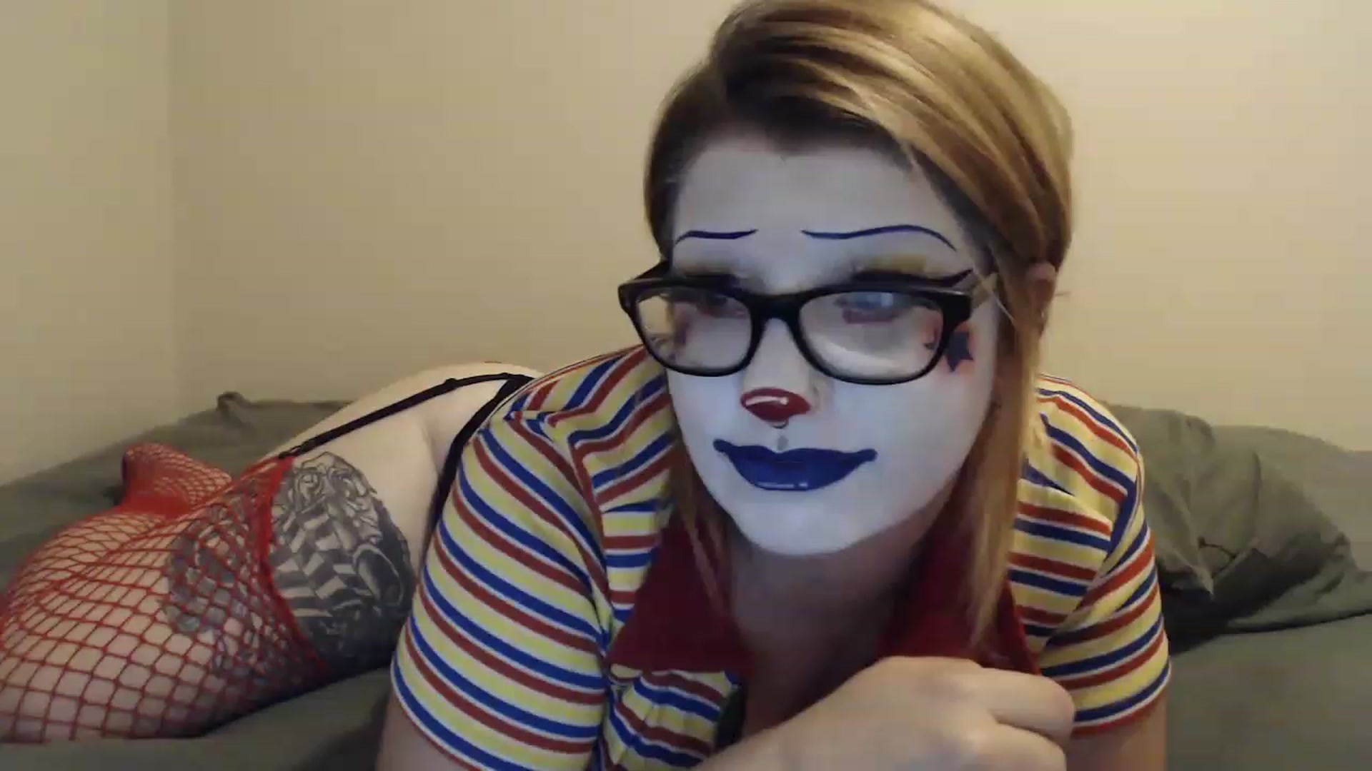 Gallery image thumbnail from Eerietheclown's myfreecams stream on, 11/15/2022, 05:56 image 13 of 20