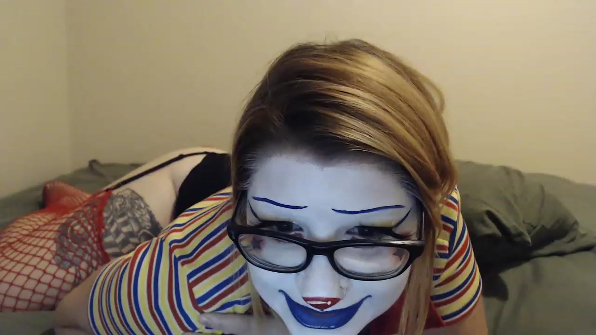 Gallery image thumbnail from Eerietheclown's myfreecams stream on, 11/15/2022, 05:56 image 14 of 20