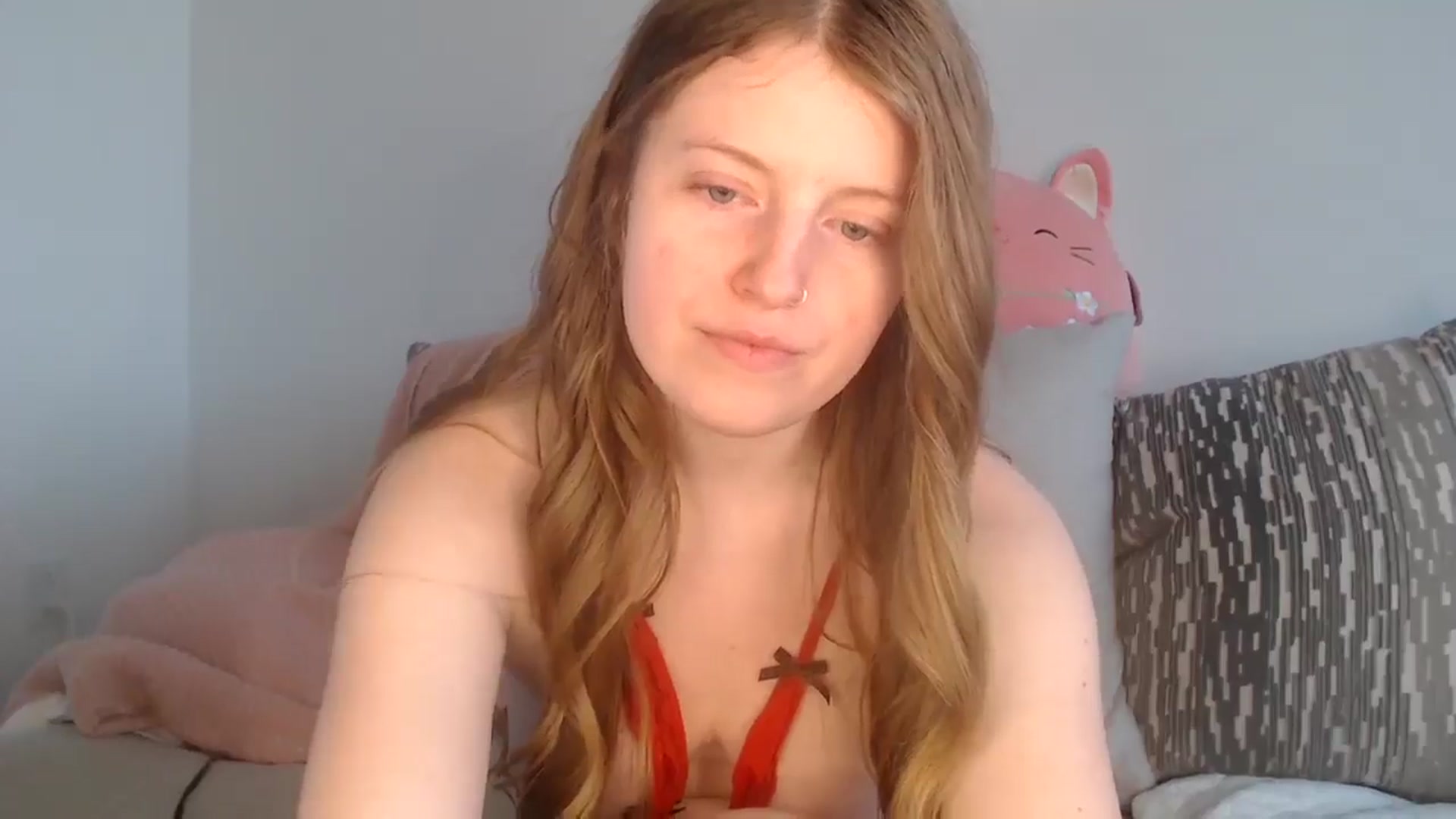 Gallery image thumbnail from Effie's myfreecams stream on, 05/05/2025, 01:05 image 2 of 20