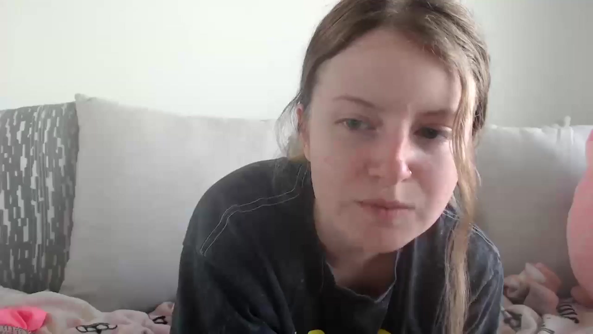 Gallery image thumbnail from Effie's myfreecams stream on, 05/07/2025, 03:04 image 11 of 20