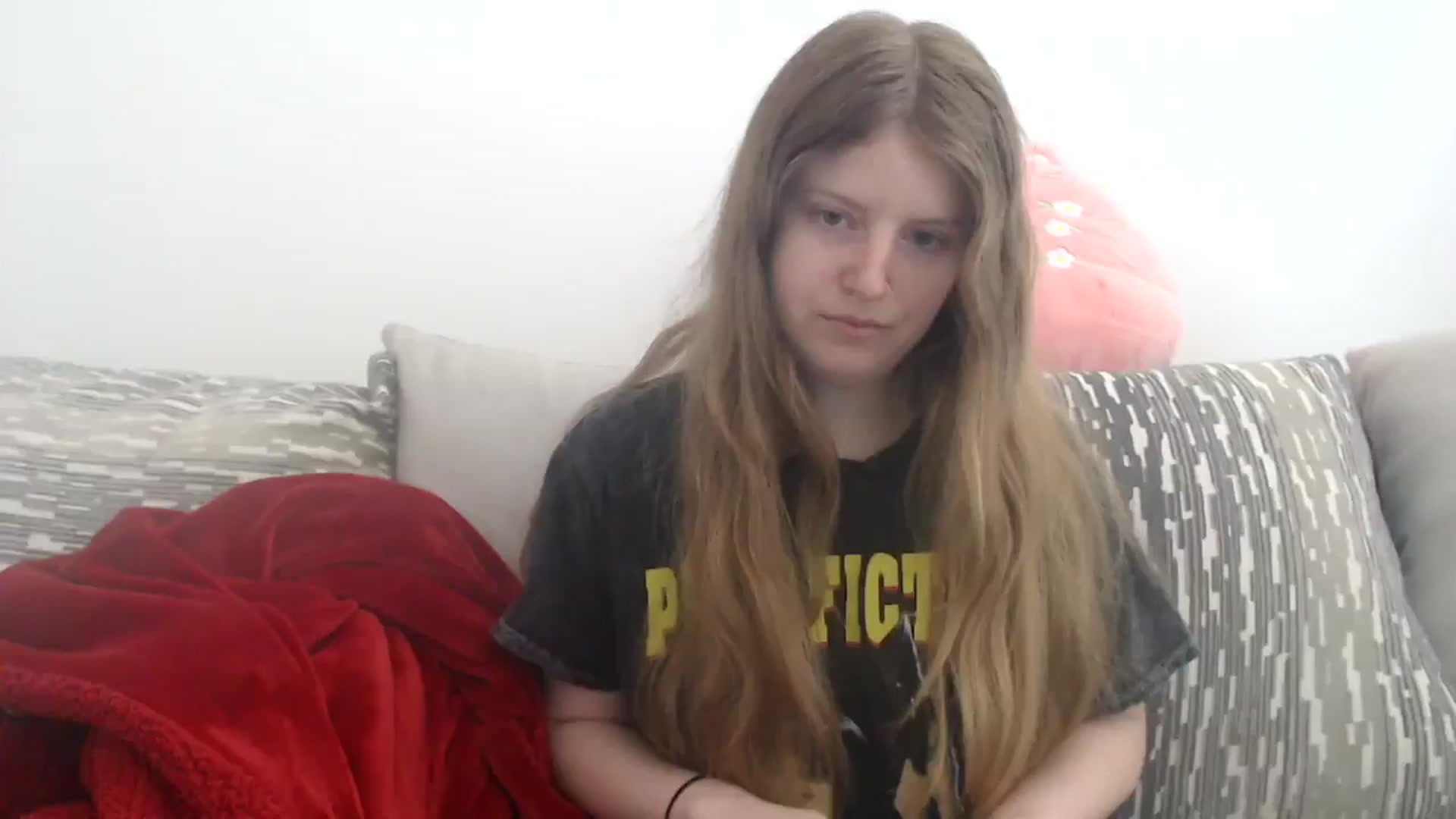 Gallery image thumbnail from Effie's myfreecams stream on, 05/18/2025, 24:06 image 2 of 20