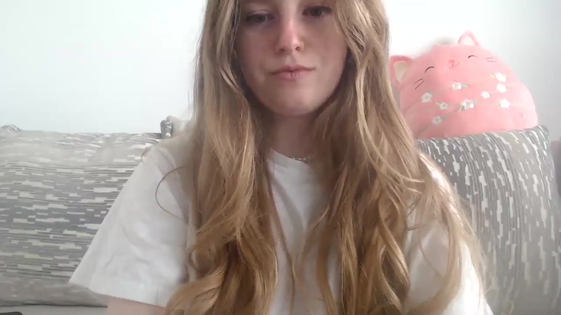 Gallery image thumbnail from Effie's myfreecams stream on, 05/18/2025, 01:15 image 15 of 20