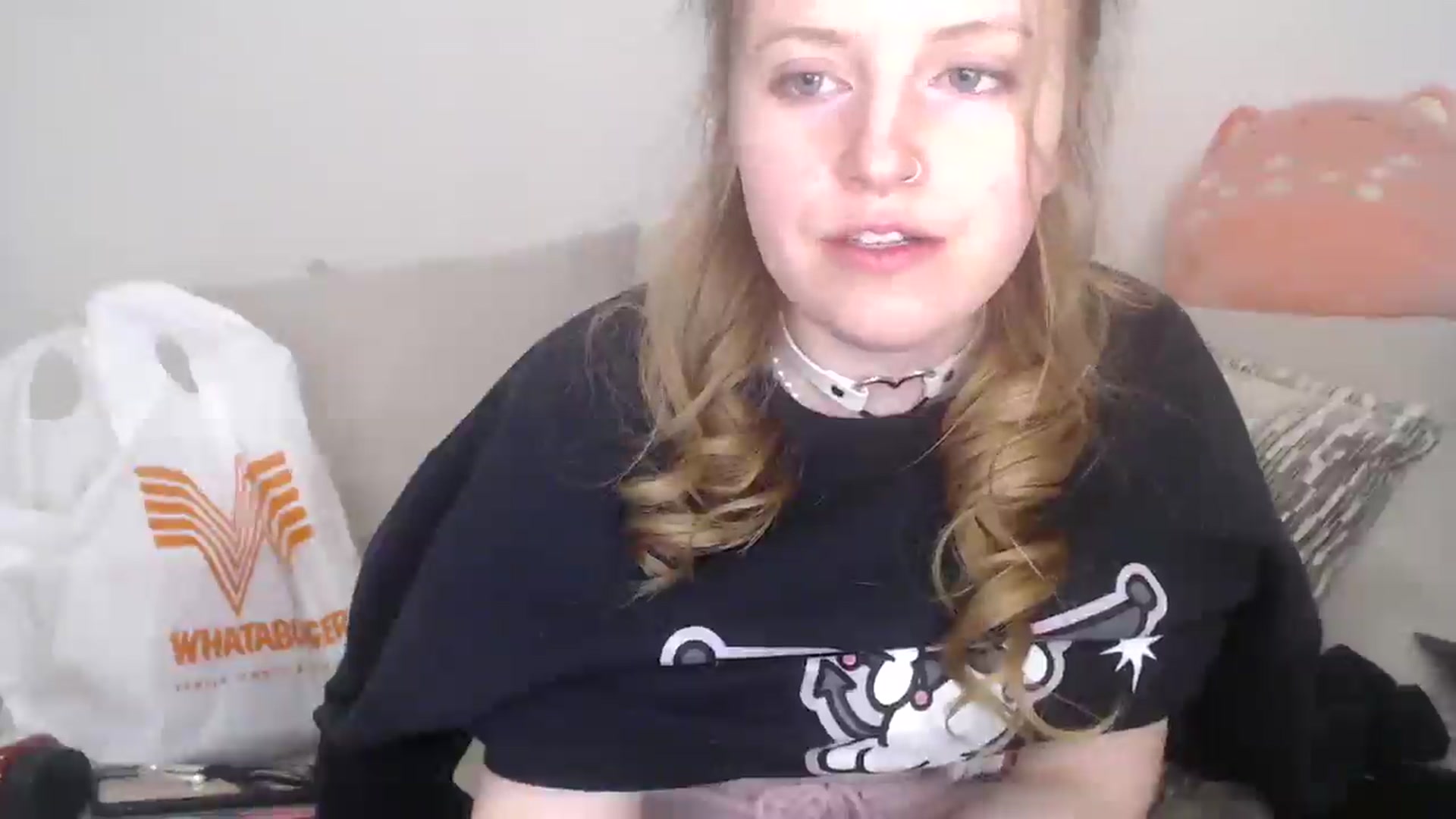Gallery image thumbnail from Effie's myfreecams stream on, 05/27/2025, 07:42 image 6 of 20