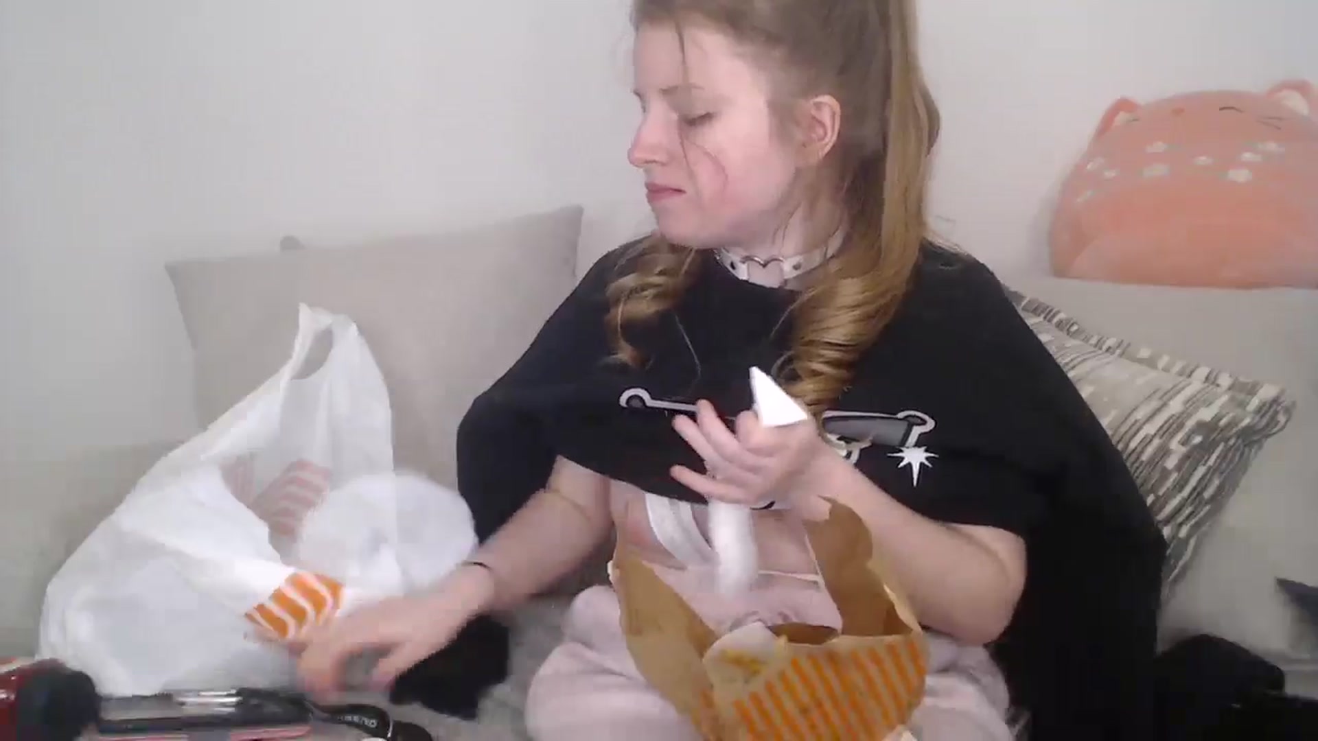 Gallery image thumbnail from Effie's myfreecams stream on, 05/27/2025, 07:42 image 7 of 20