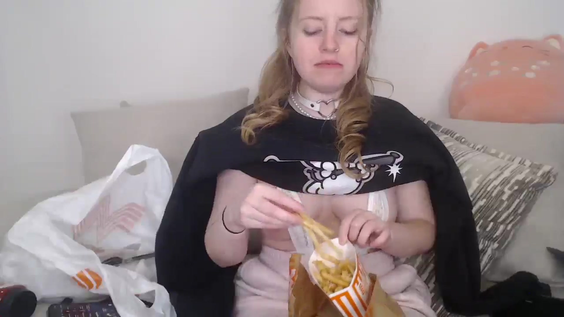Gallery image thumbnail from Effie's myfreecams stream on, 05/27/2025, 07:42 image 9 of 20