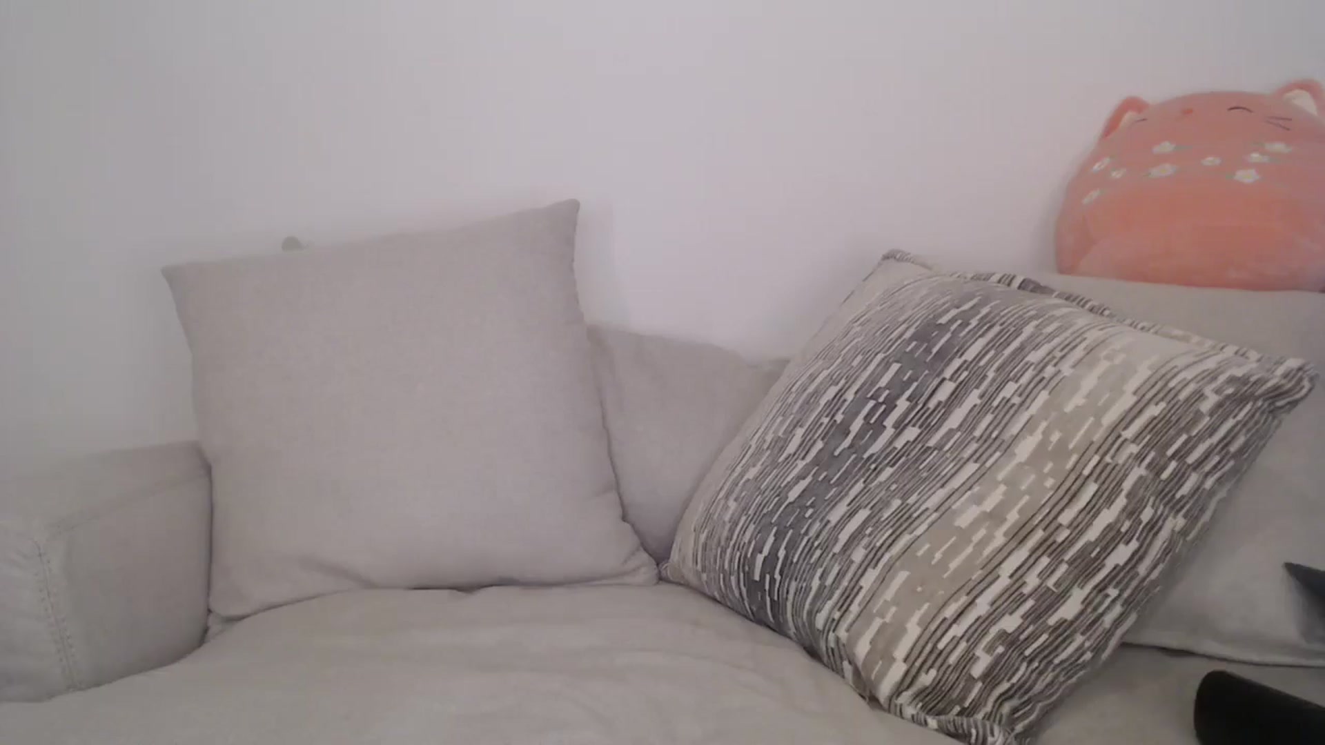 Gallery image thumbnail from Effie's myfreecams stream on, 05/27/2025, 07:42 image 2 of 20