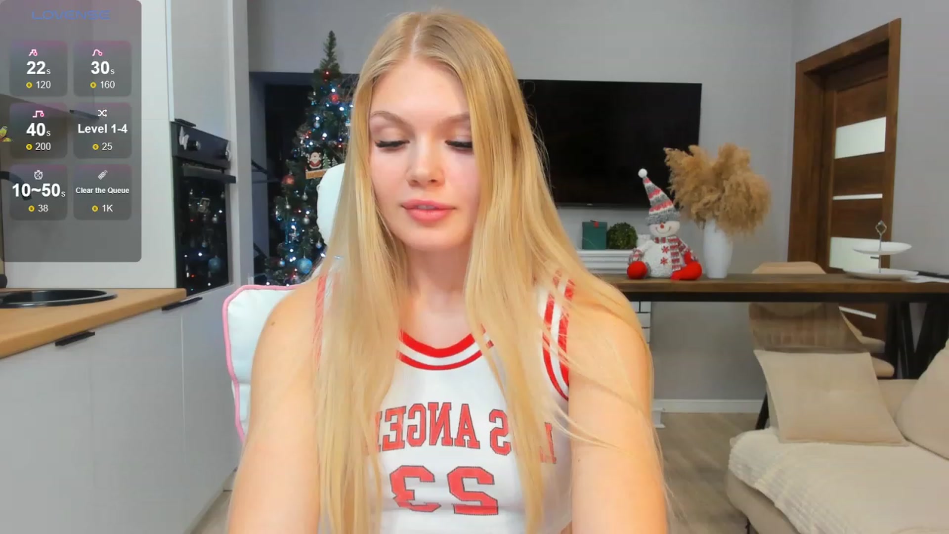 Gallery image thumbnail from Effie_Cute's myfreecams stream on, 12/12/2023, 13:46 image 14 of 20