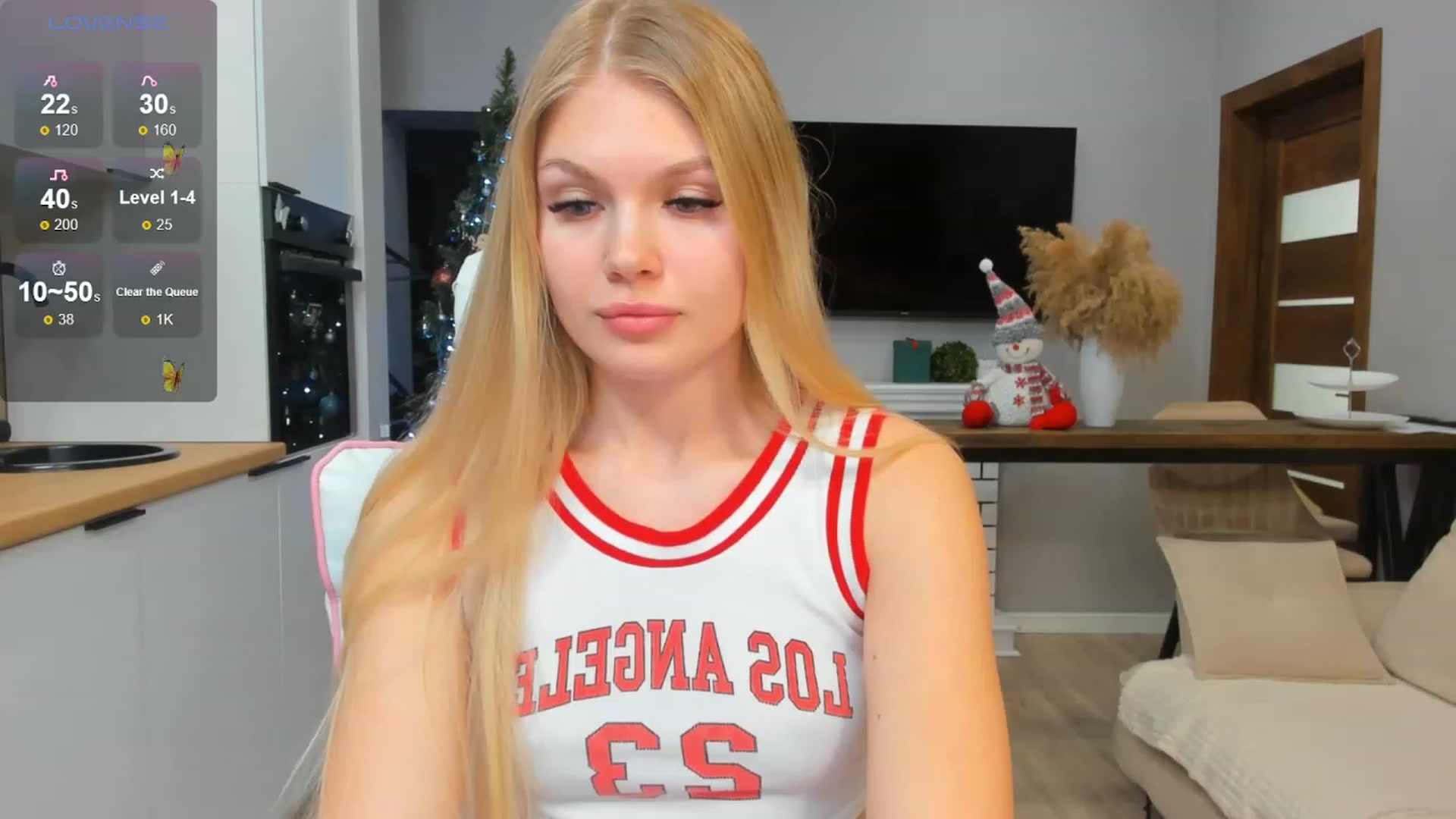 Gallery image thumbnail from Effie_Cute's myfreecams stream on, 12/12/2023, 13:46 image 10 of 20