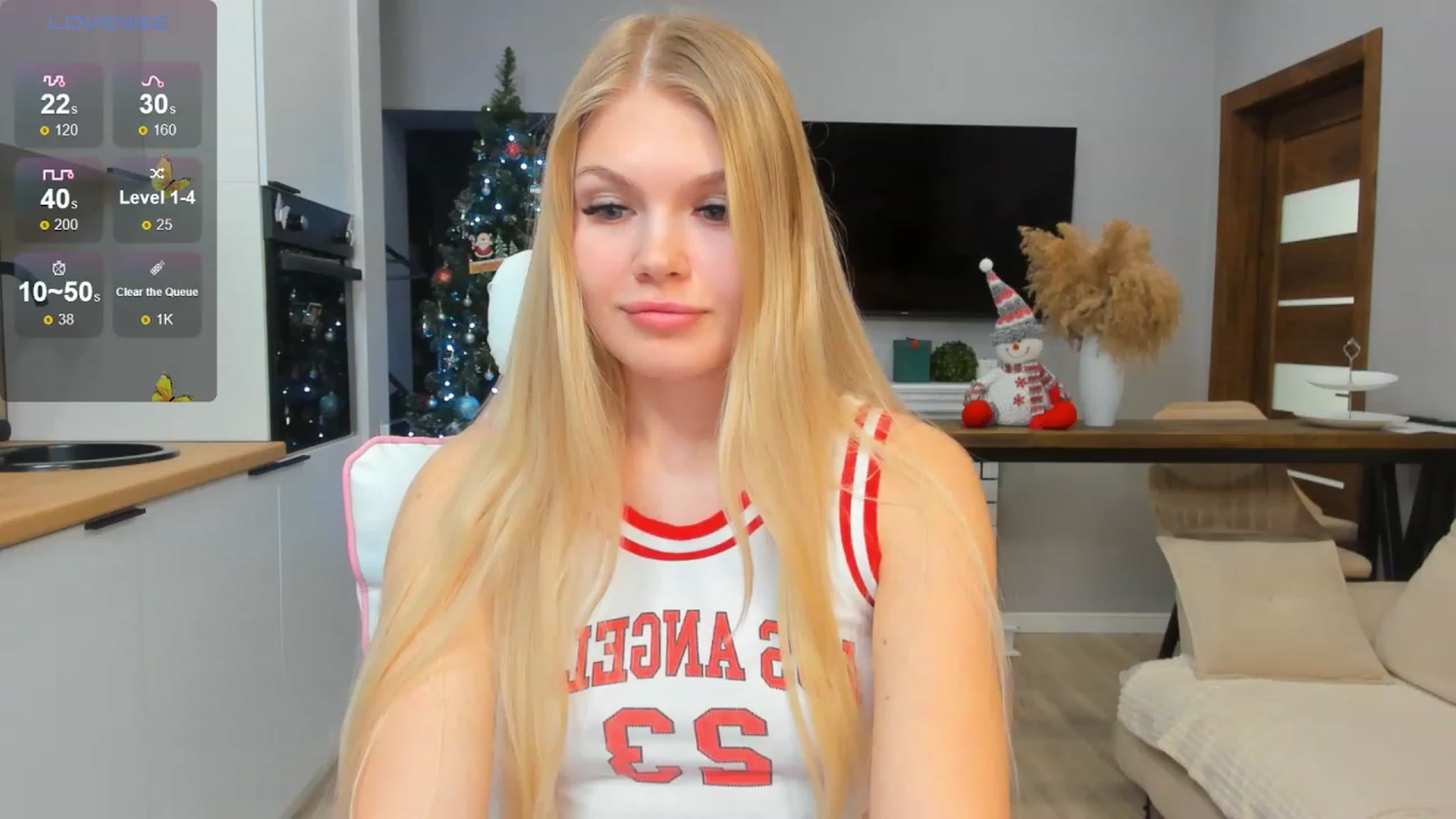 Gallery image thumbnail from Effie_Cute's myfreecams stream on, 12/12/2023, 13:46 image 13 of 20