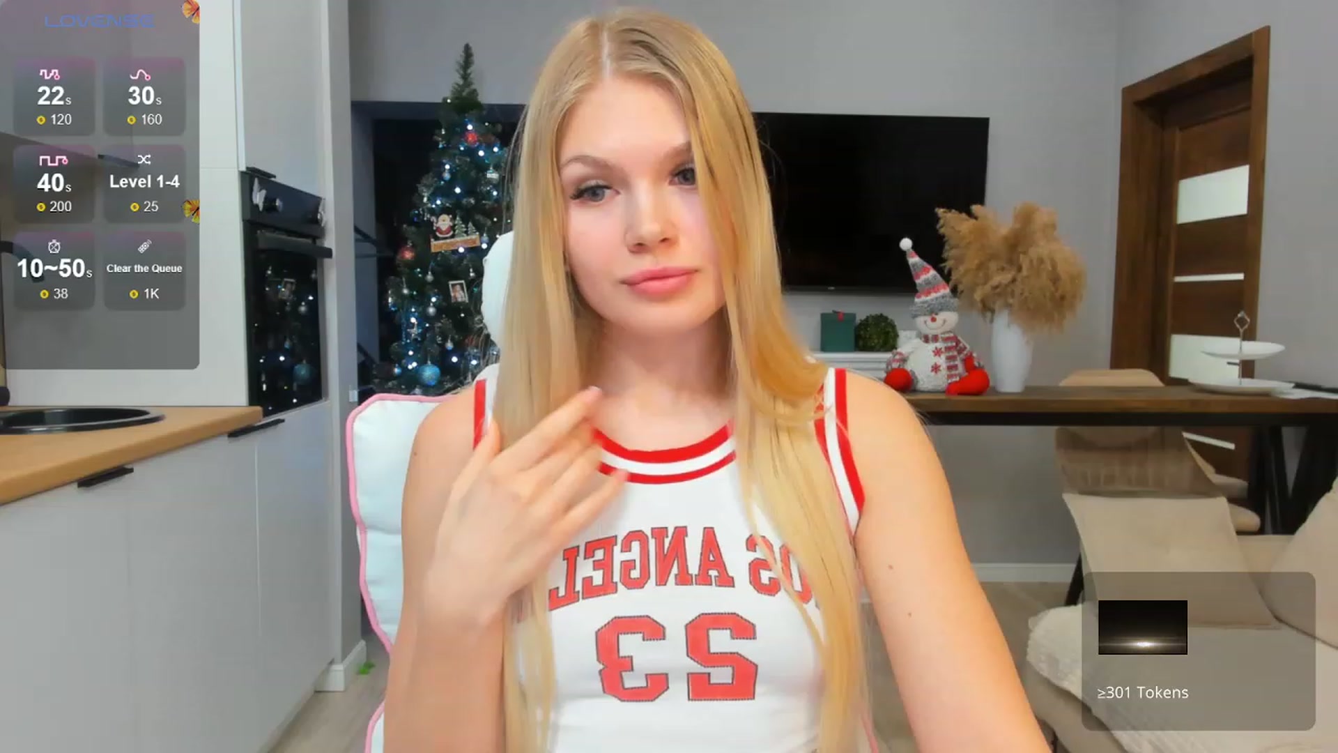 Gallery image thumbnail from Effie_Cute's myfreecams stream on, 12/12/2023, 13:46 image 17 of 20