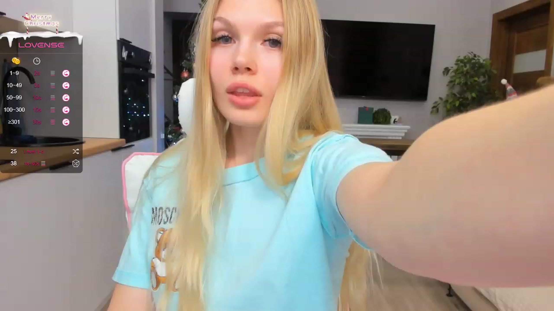Gallery image thumbnail from Effie_Cute's myfreecams stream on, 12/14/2023, 13:23 image 15 of 20