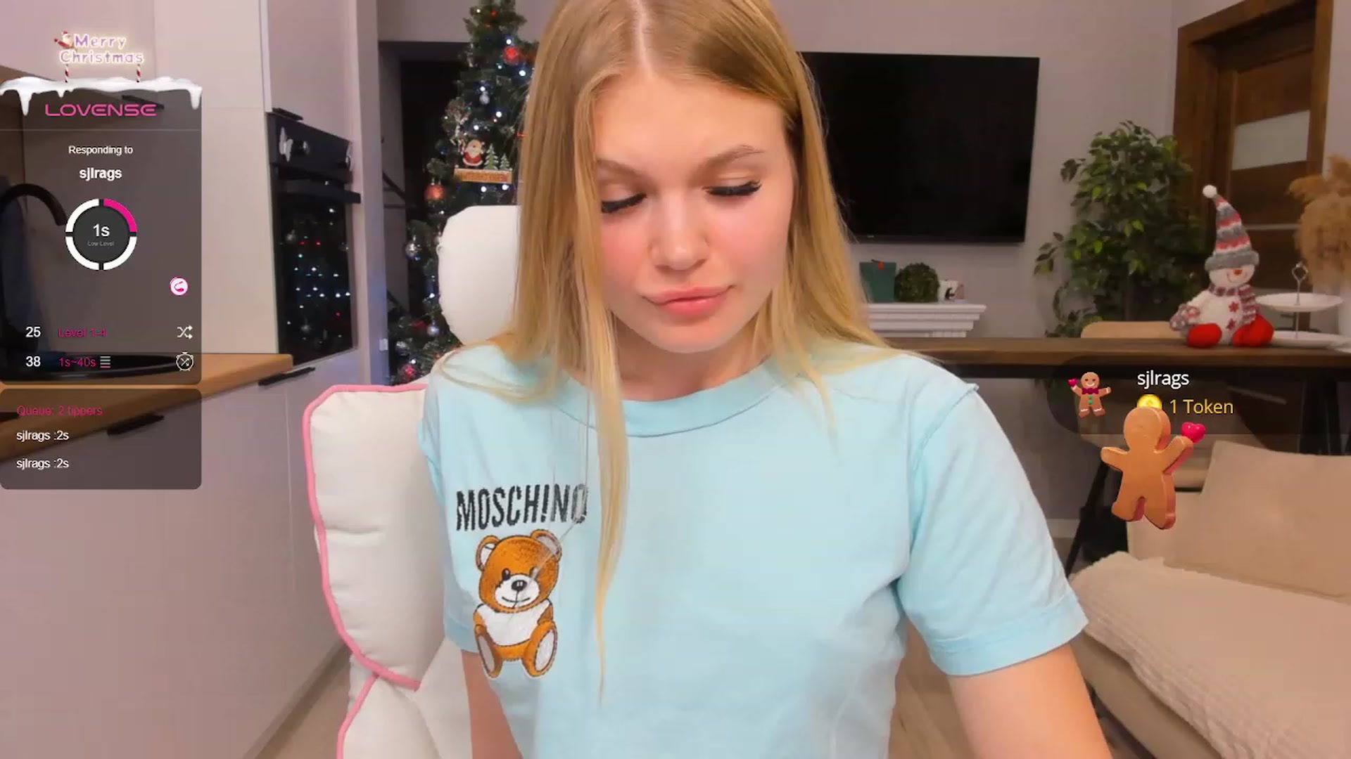 Gallery image thumbnail from Effie_Cute's myfreecams stream on, 12/14/2023, 13:23 image 19 of 20