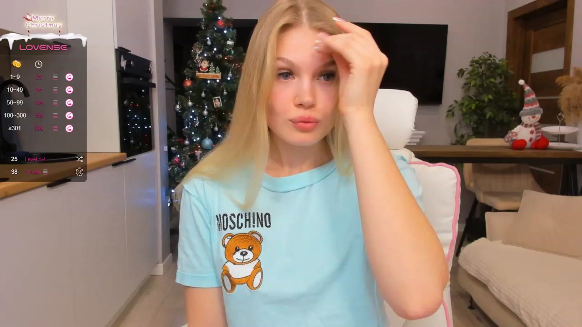 Gallery image thumbnail from Effie_Cute's myfreecams stream on, 12/14/2023, 13:23 image 3 of 20
