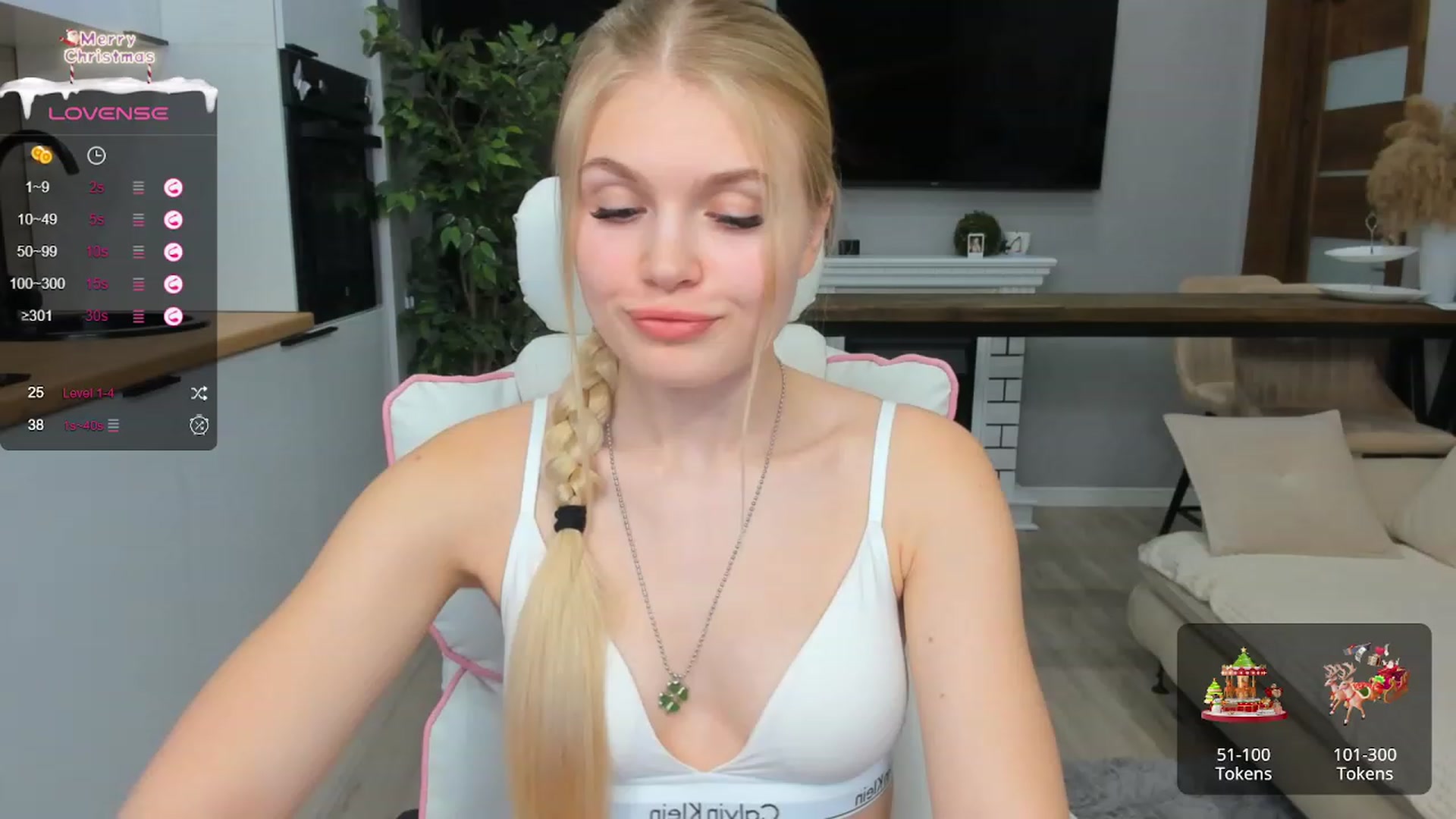 Gallery image thumbnail from Effie_Cute's myfreecams stream on, 01/15/2024, 14:21 image 11 of 20
