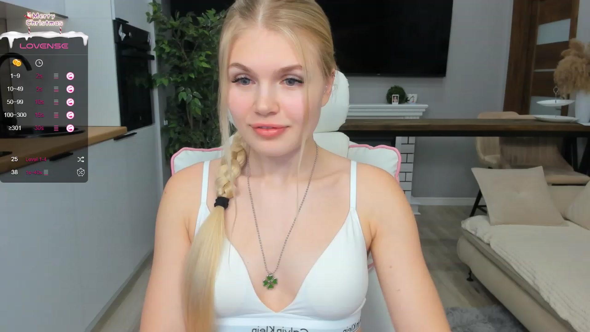 Gallery image thumbnail from Effie_Cute's myfreecams stream on, 01/15/2024, 14:21 image 5 of 20