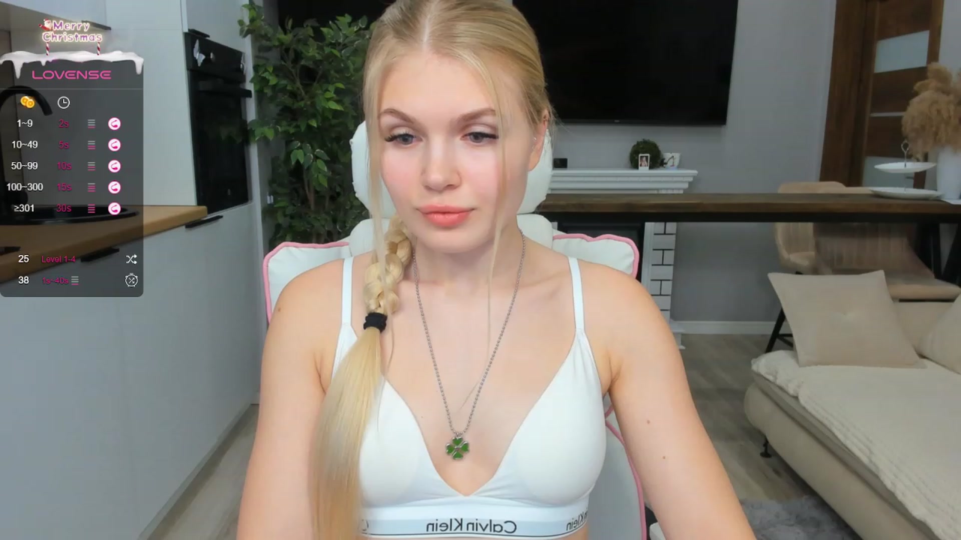Gallery image thumbnail from Effie_Cute's myfreecams stream on, 01/15/2024, 14:21 image 2 of 20