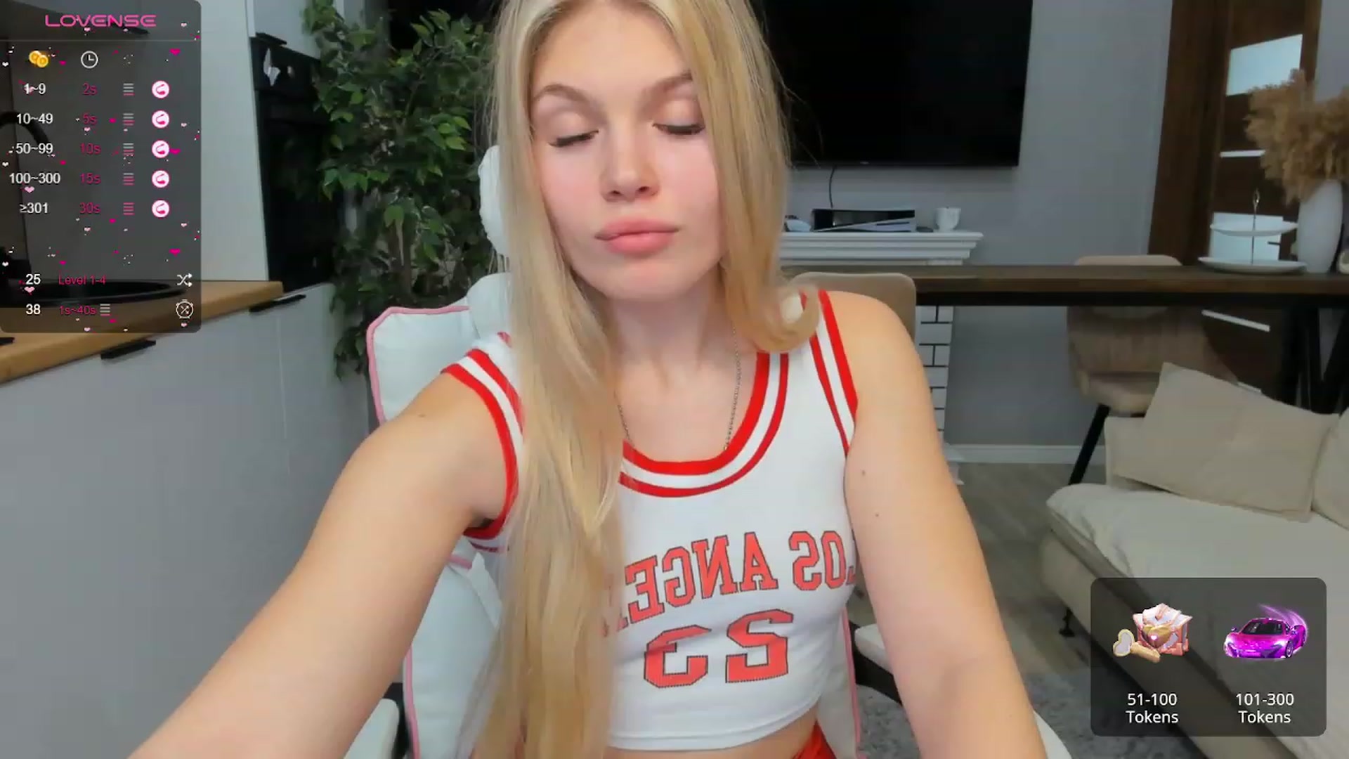 Gallery image thumbnail from Effie_Cute's myfreecams stream on, 01/24/2024, 15:06 image 19 of 20