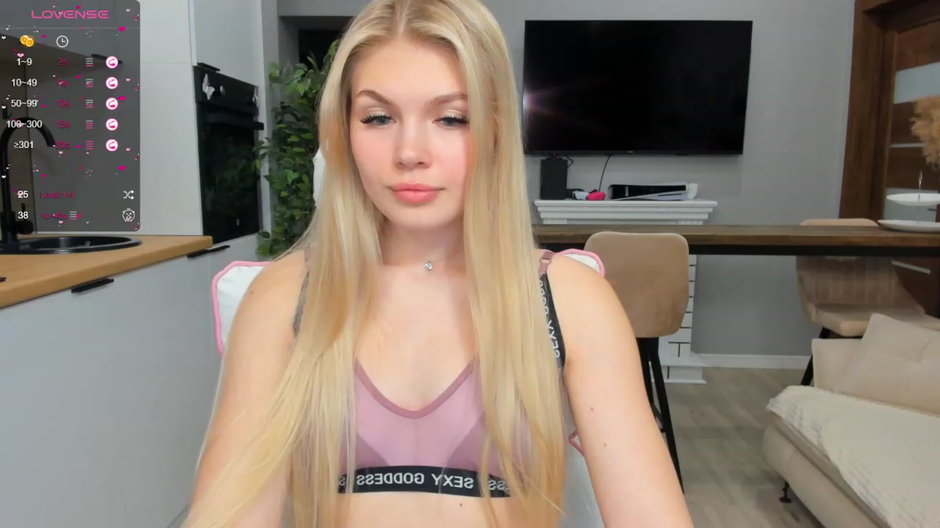 Gallery image thumbnail from Effie_Cute's myfreecams stream on, 01/31/2024, 14:47 image 17 of 20