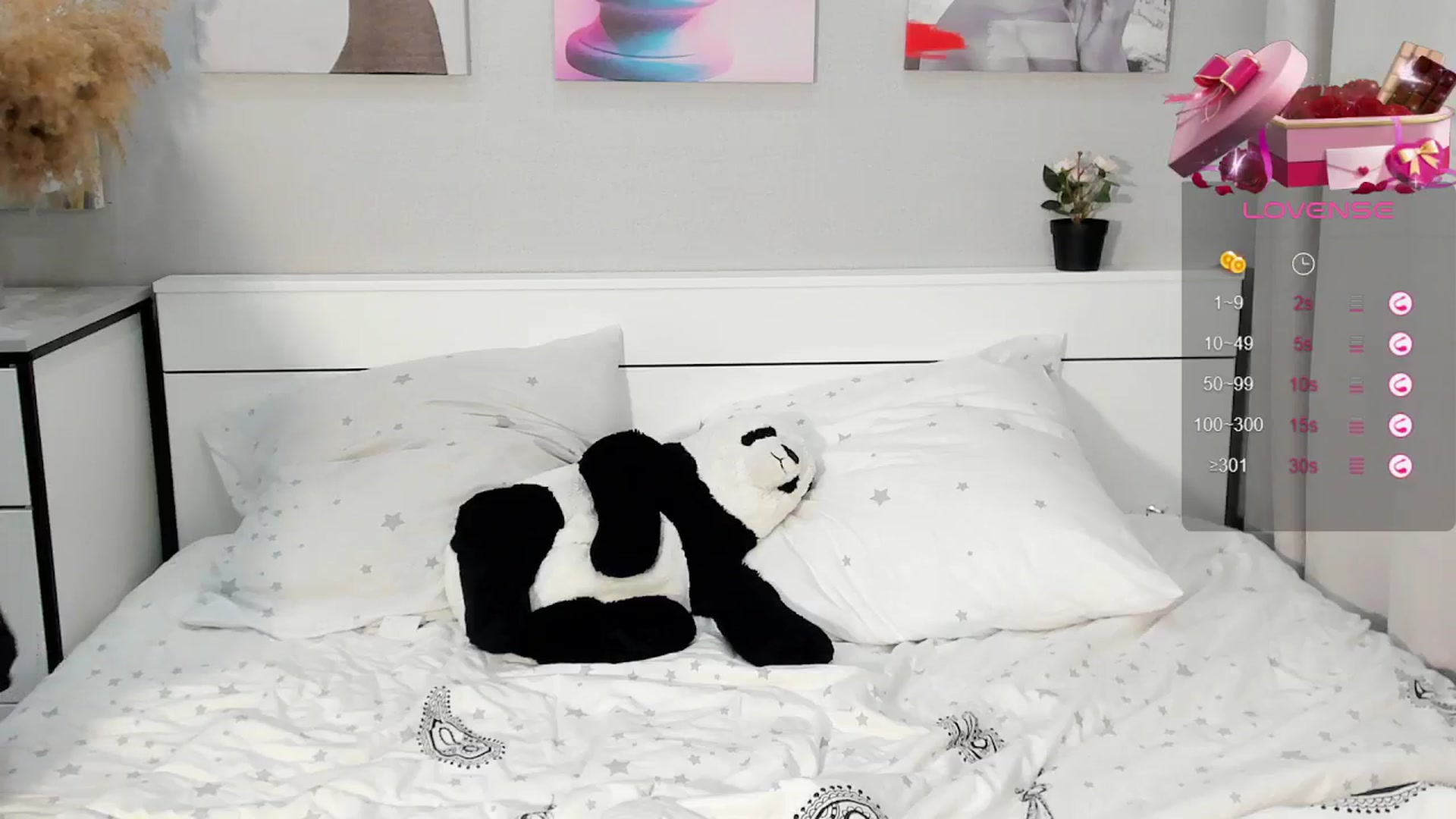 Gallery image thumbnail from Effie_Cute's myfreecams stream on, 02/15/2024, 16:02 image 9 of 20