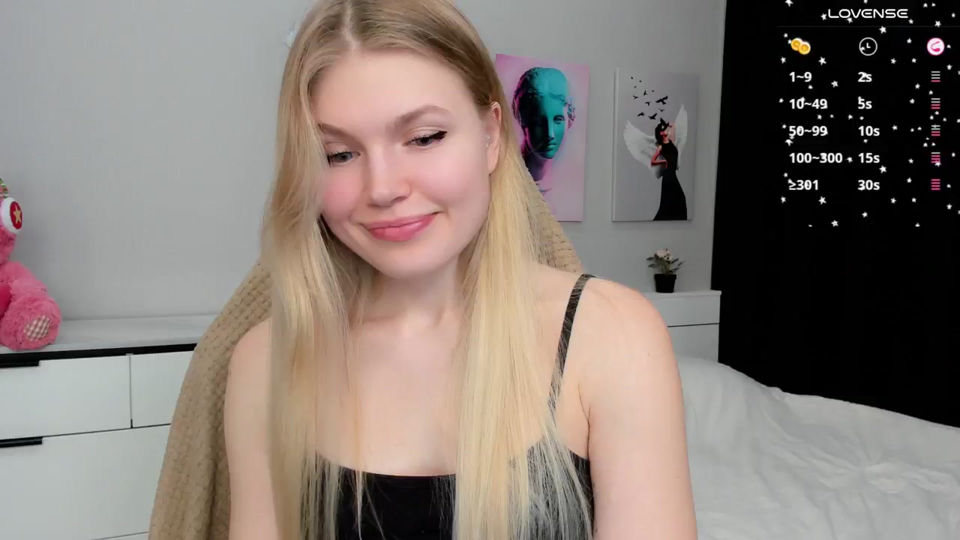 Gallery image thumbnail from Effie_Cute's myfreecams stream on, 12/02/2024, 09:06 image 11 of 20