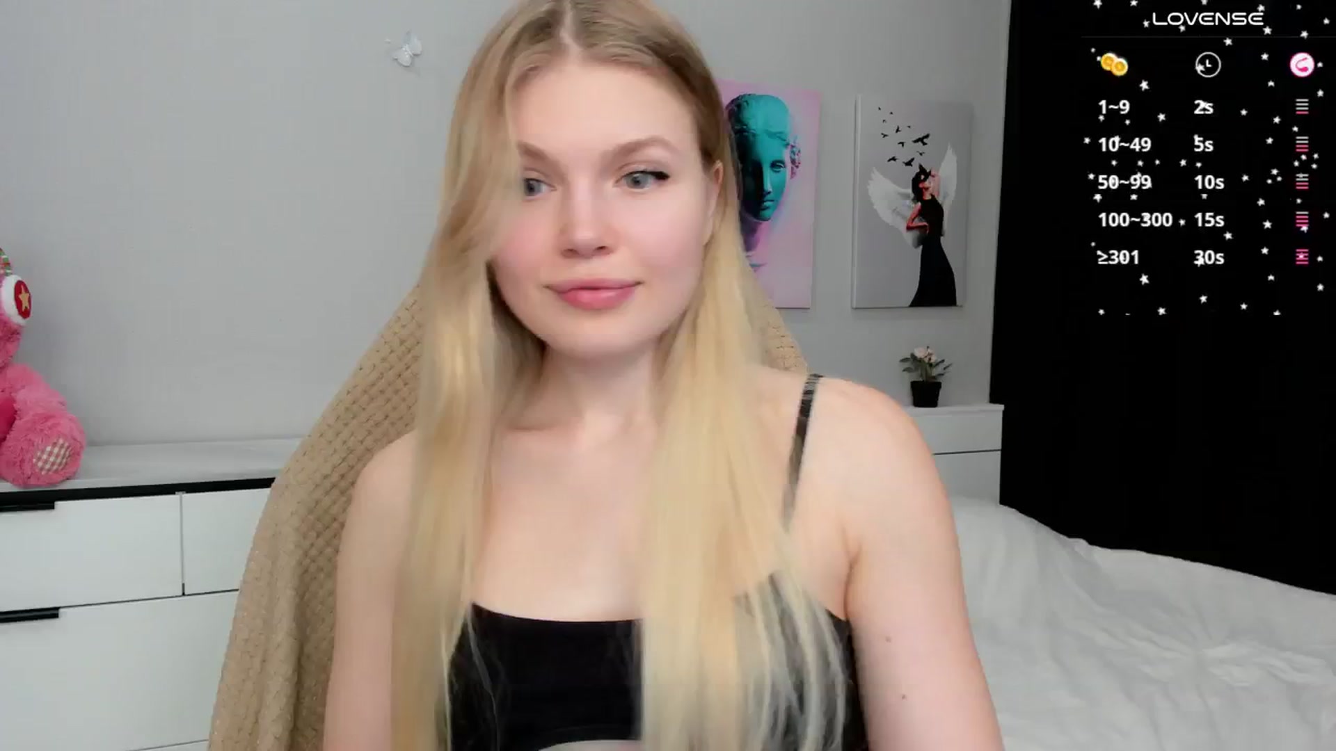 Gallery image thumbnail from Effie_Cute's myfreecams stream on, 12/02/2024, 09:06 image 10 of 20